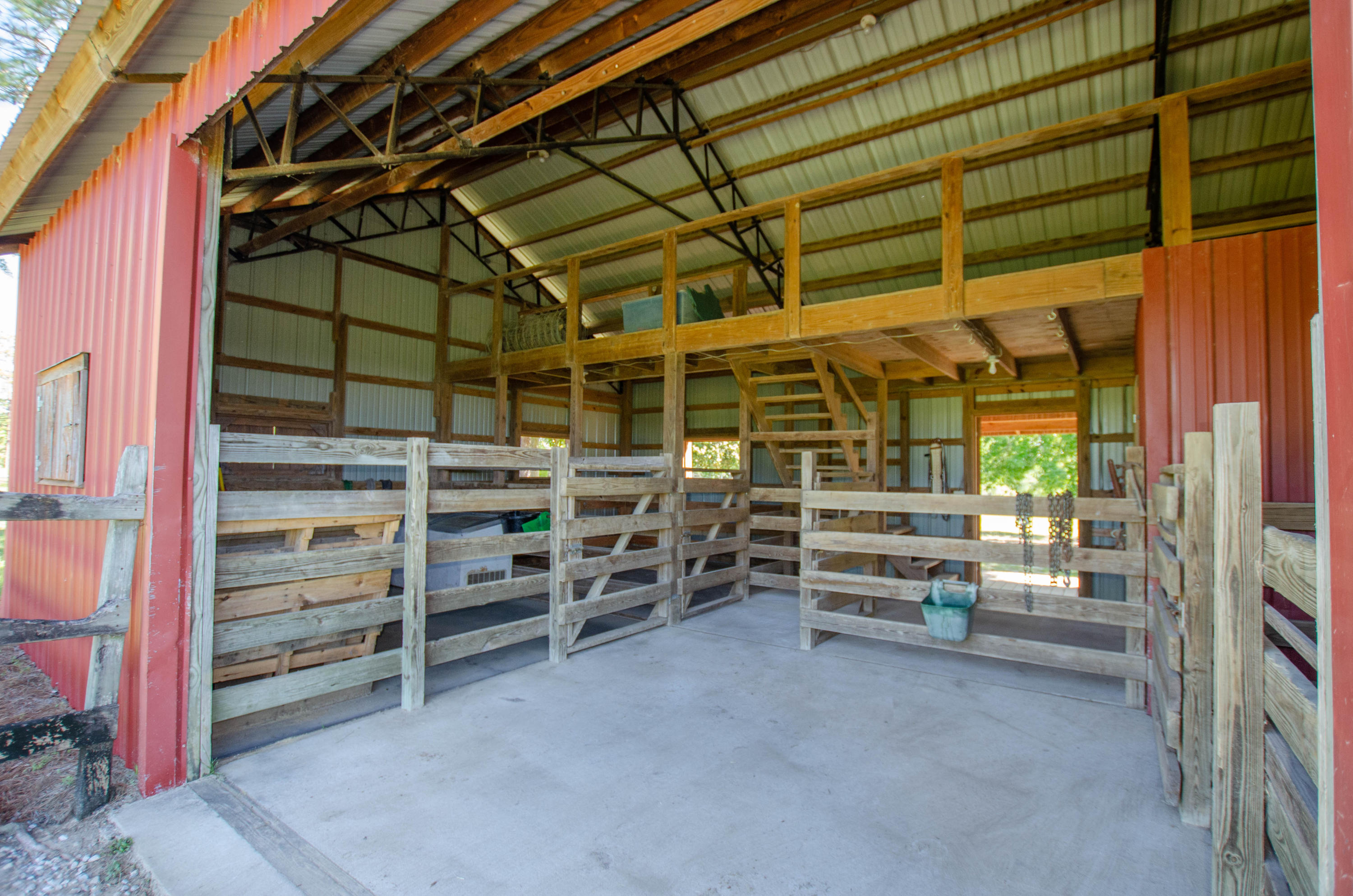 NO RECORDED SUBDIVISION - Farm