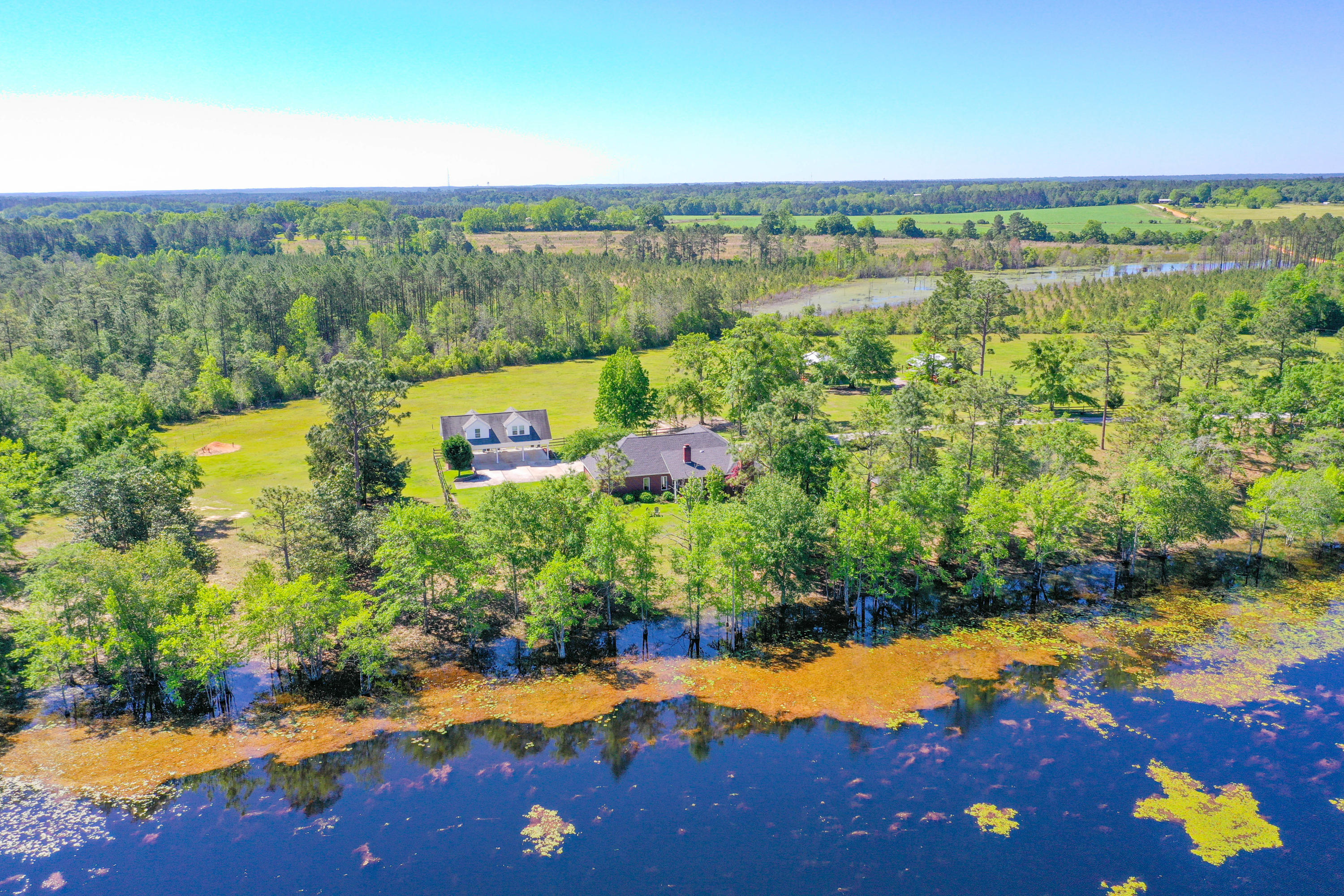 NO RECORDED SUBDIVISION - Farm