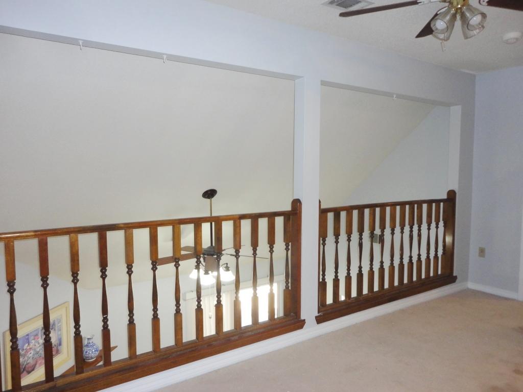 VILLAGE WEST - Residential