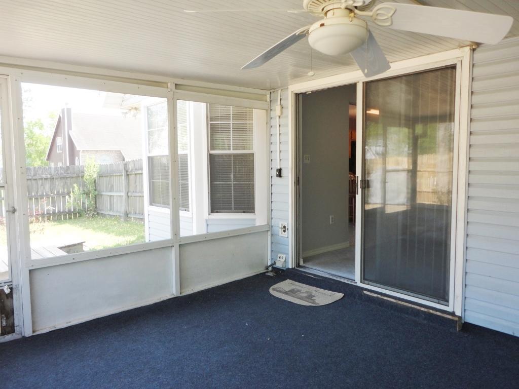 VILLAGE WEST - Residential