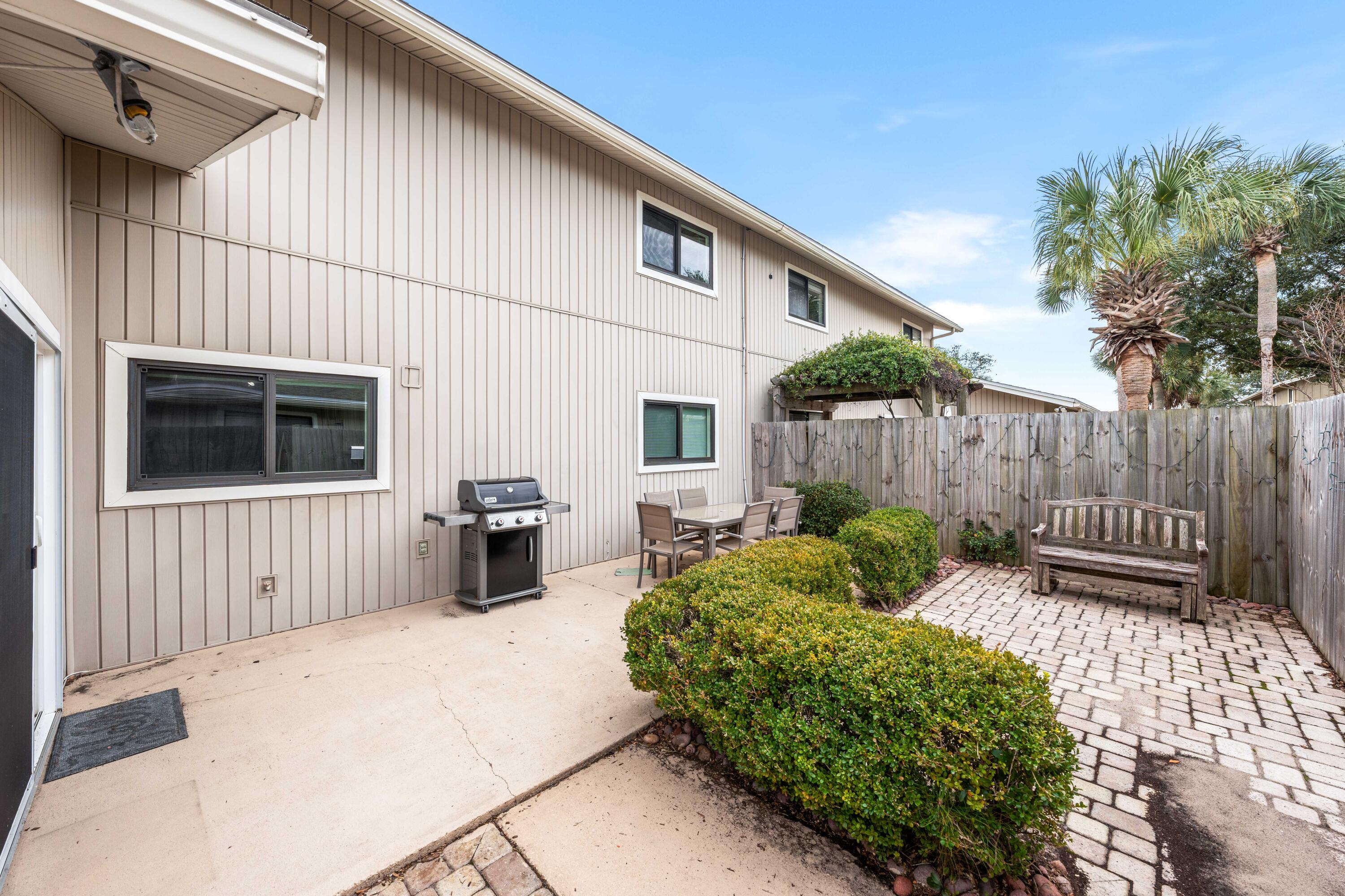 SEASCAPE CONDO TENNIS VILLAGE - Residential