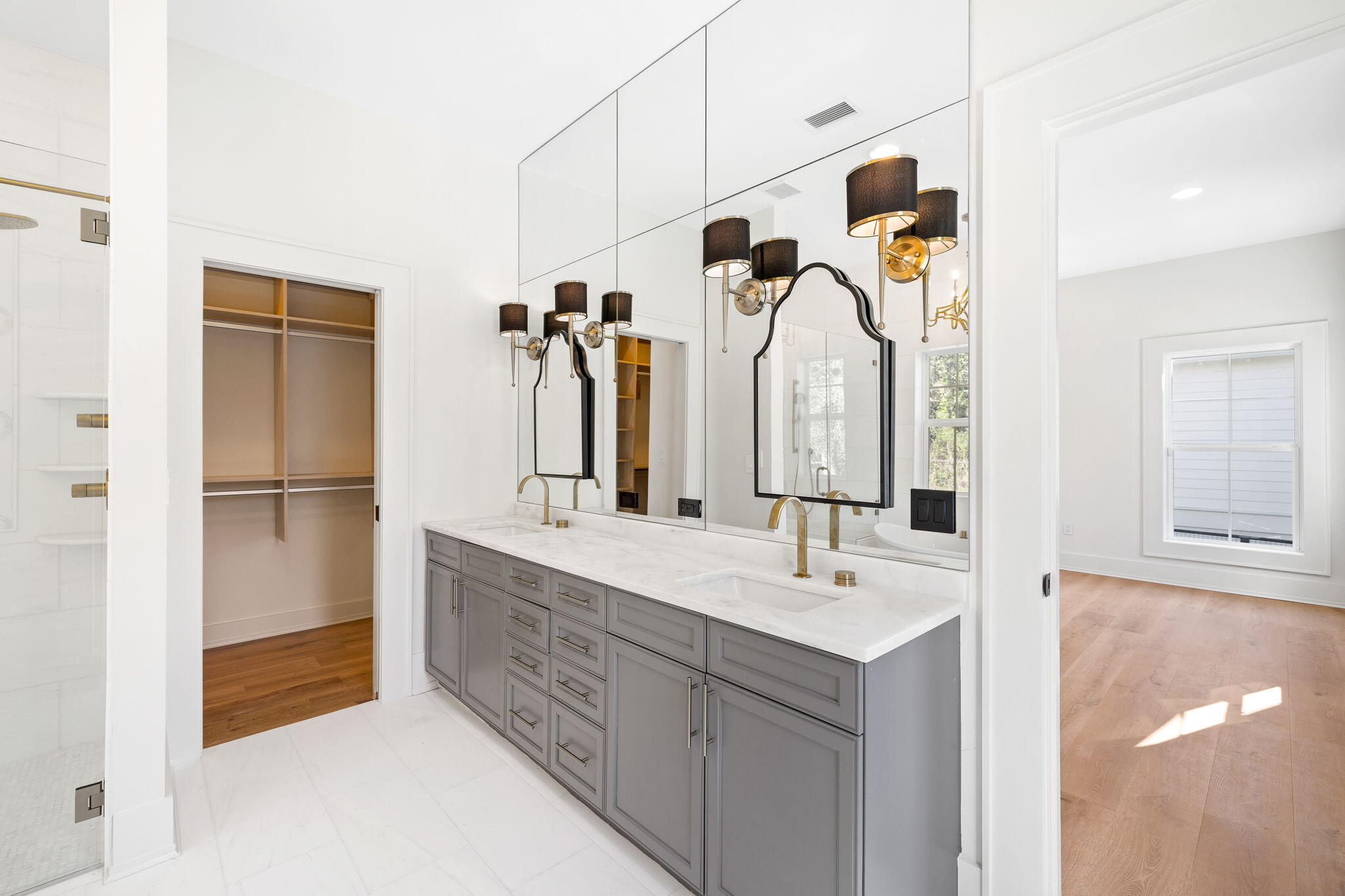 SEABREEZE - Residential