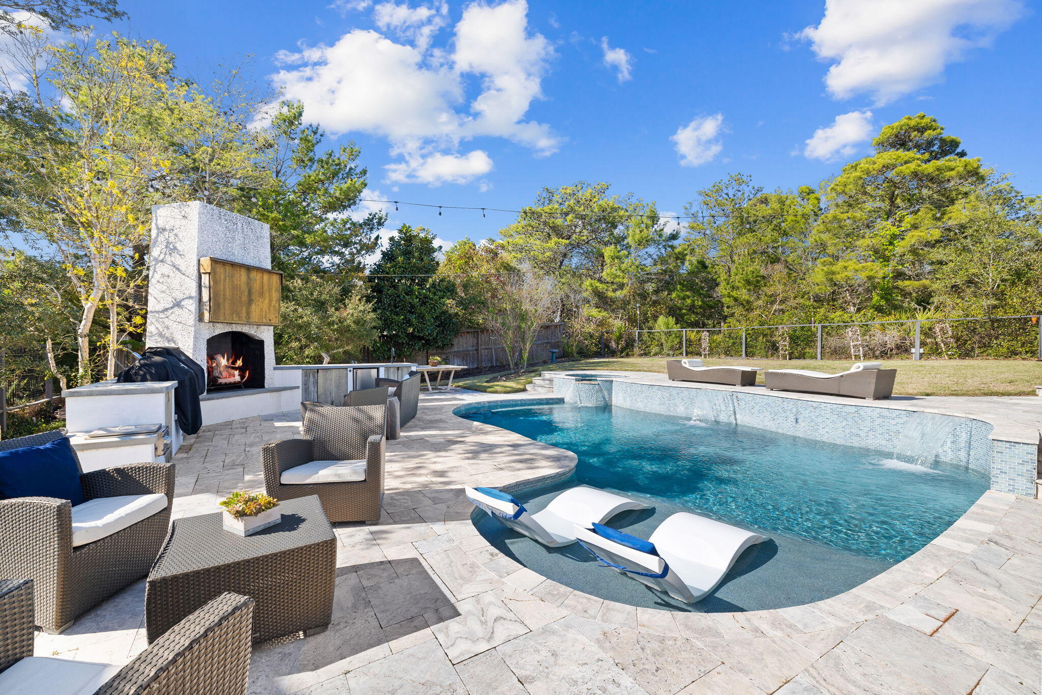 SEABREEZE - Residential