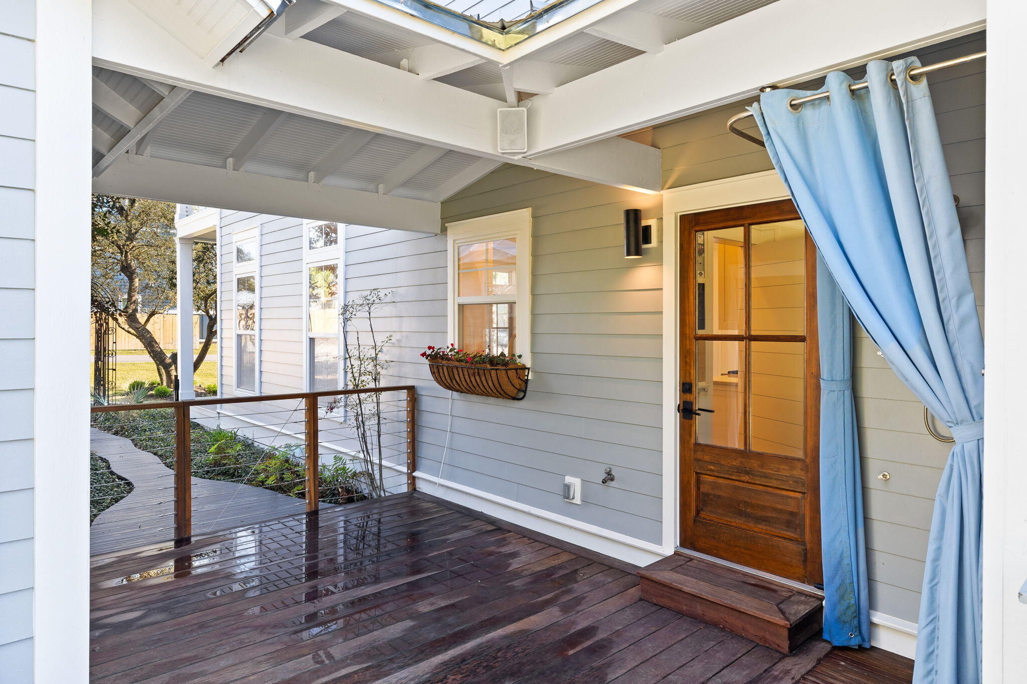 SEABREEZE - Residential