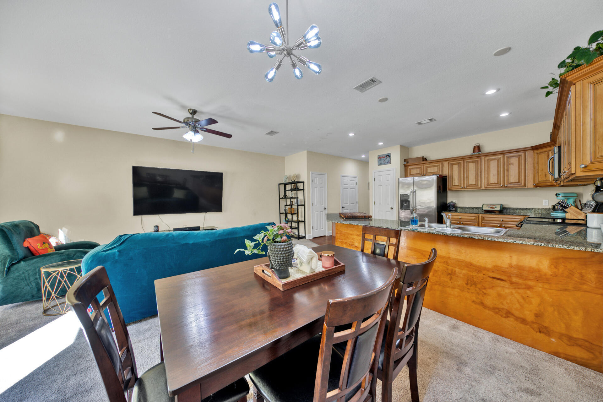 ARBOR LAKE PHASE II - Residential Lease