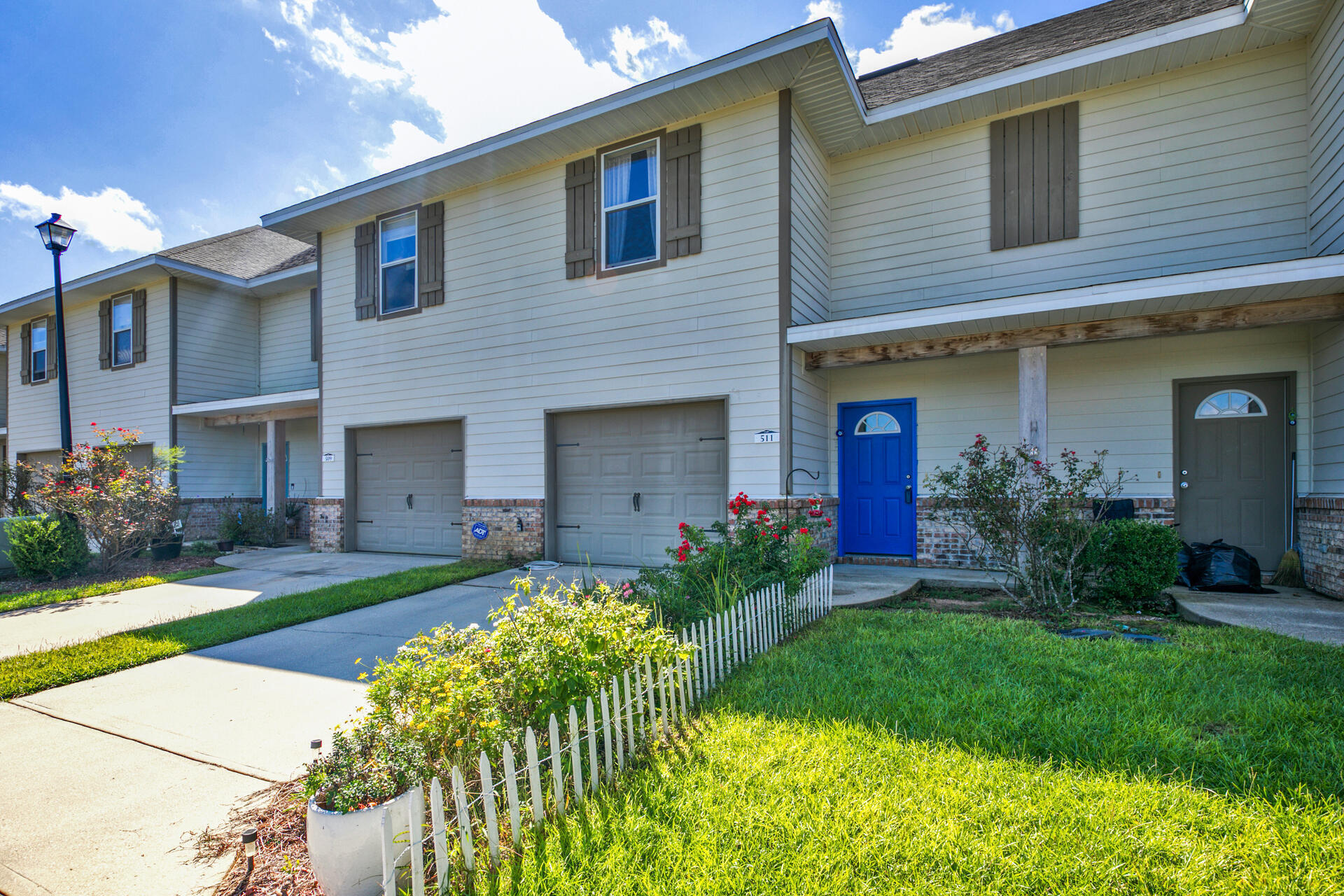 ARBOR LAKE PHASE II - Residential Lease