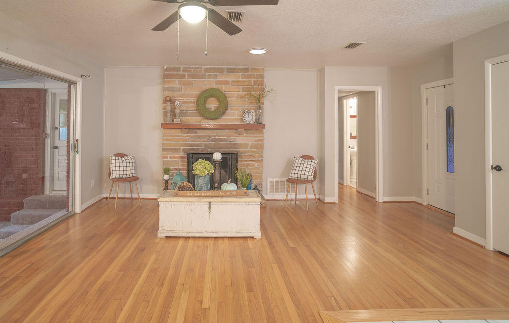 TALL PINES - Residential