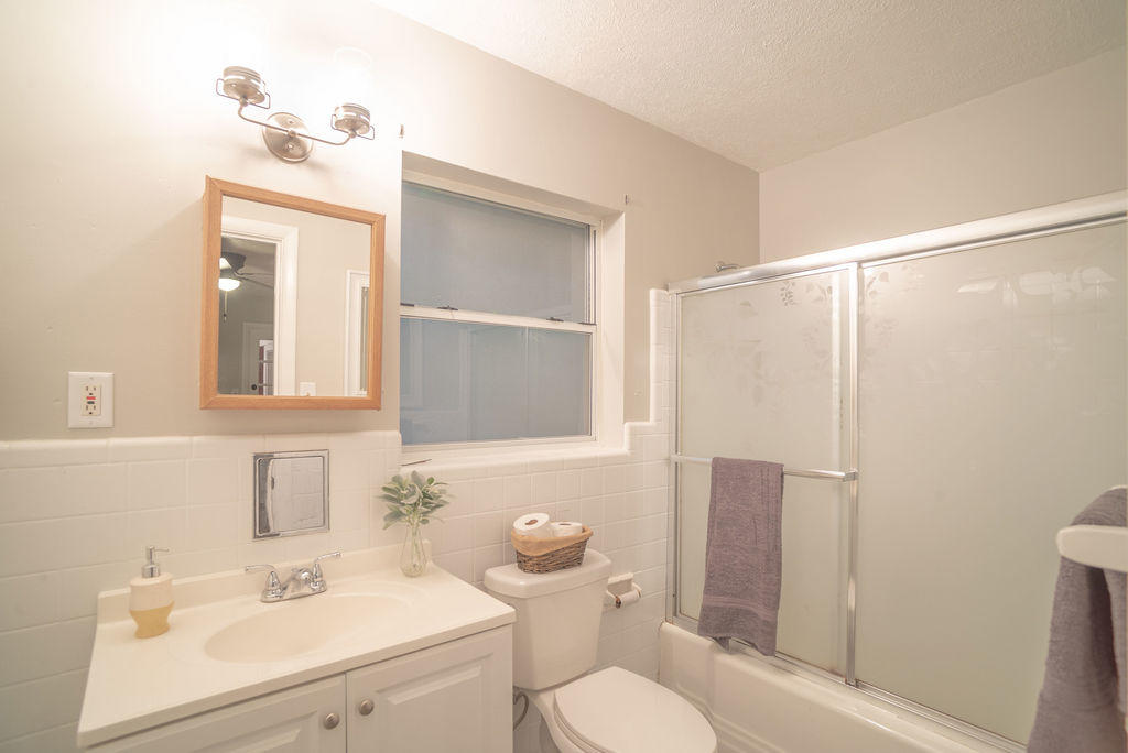 TALL PINES - Residential