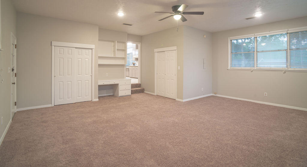 TALL PINES - Residential