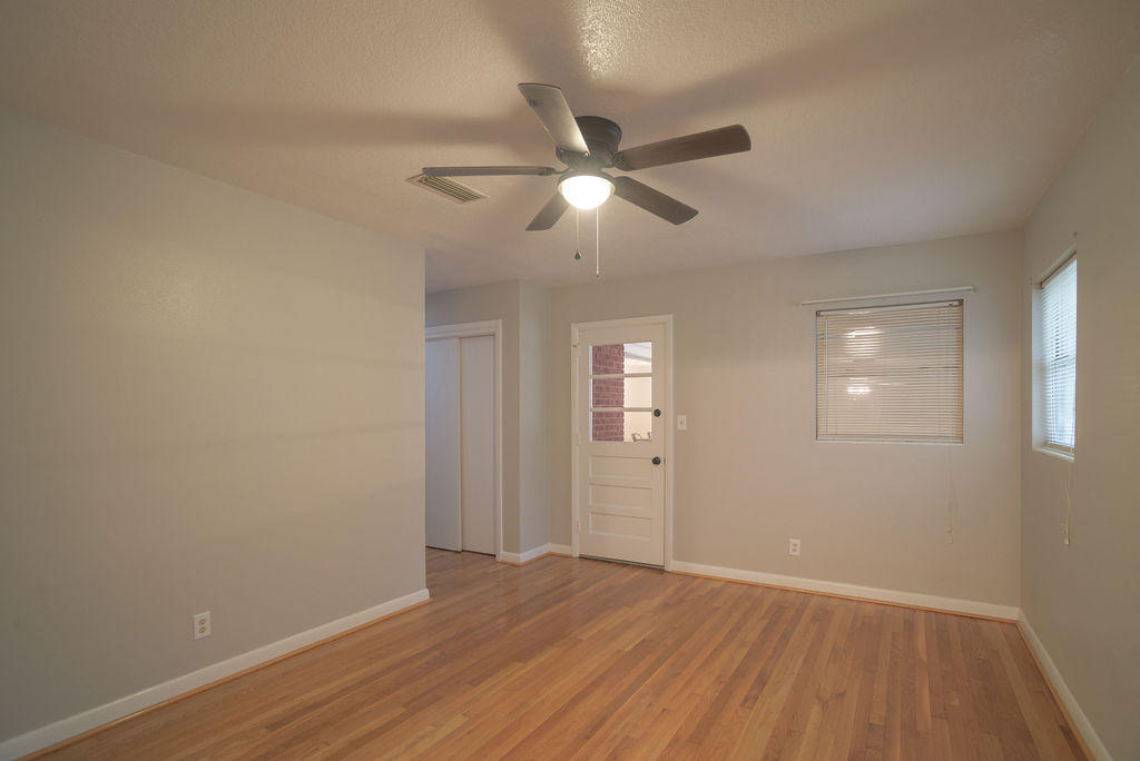 TALL PINES - Residential