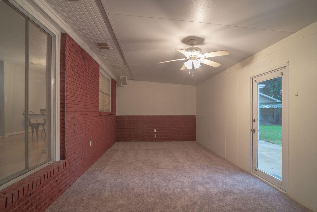 TALL PINES - Residential