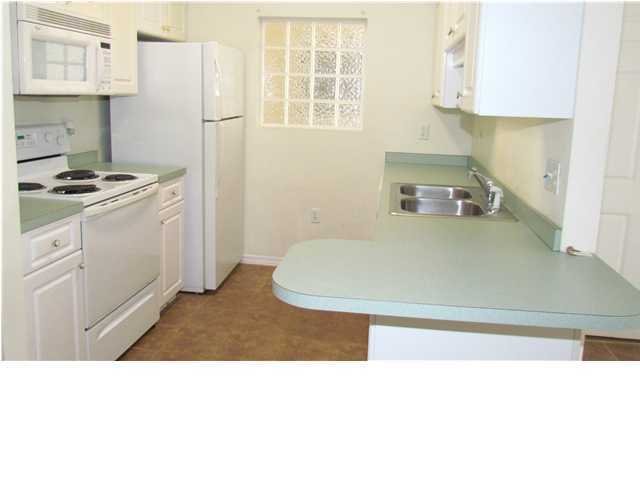 THE OAKS AT NICEVILLE - Residential Lease