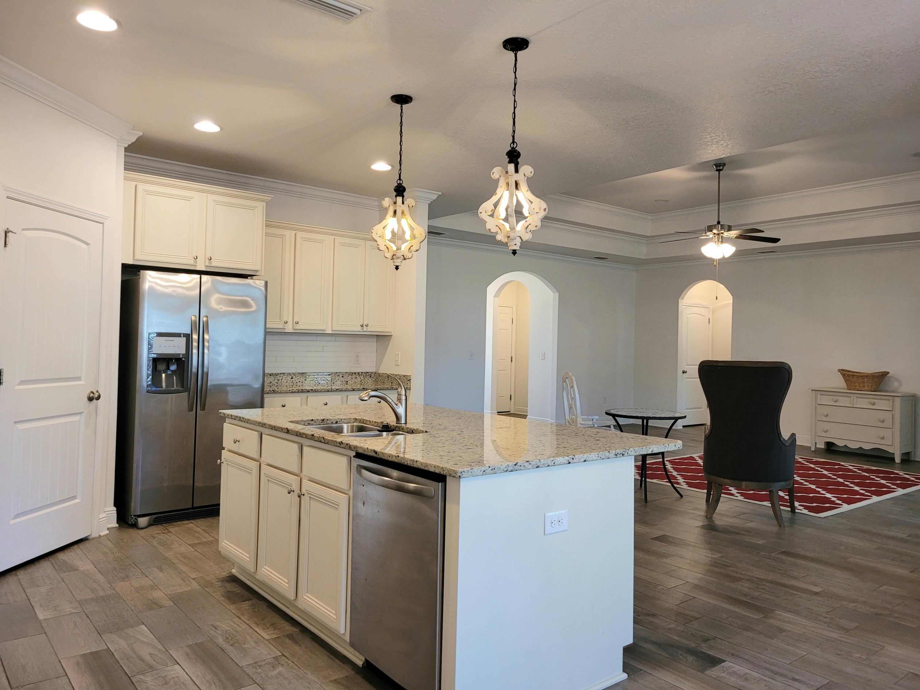 HAMMOCK BAY - Residential