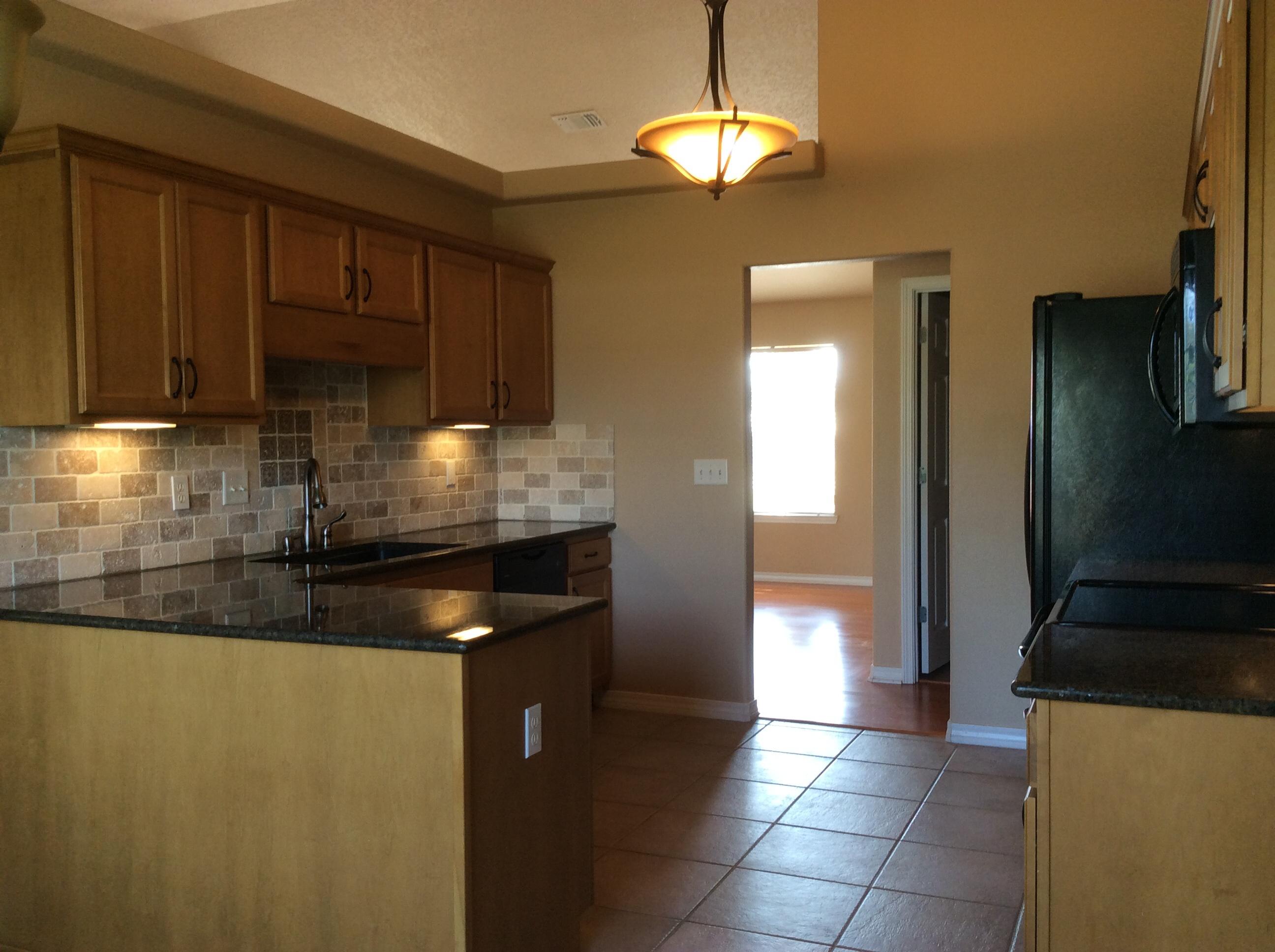 HOLLEY BY THE SEA - Residential