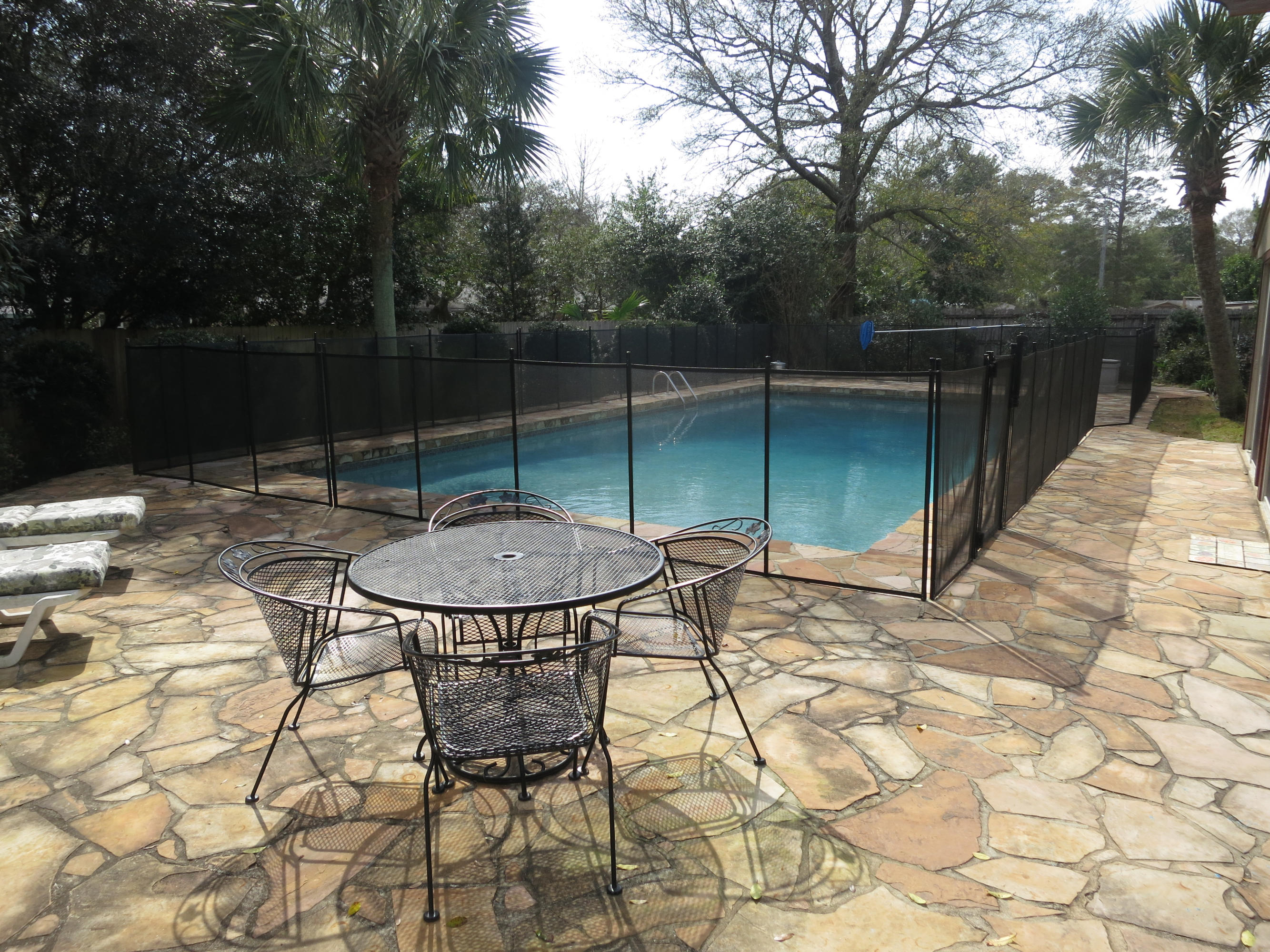 Poquito Bayou - Residential