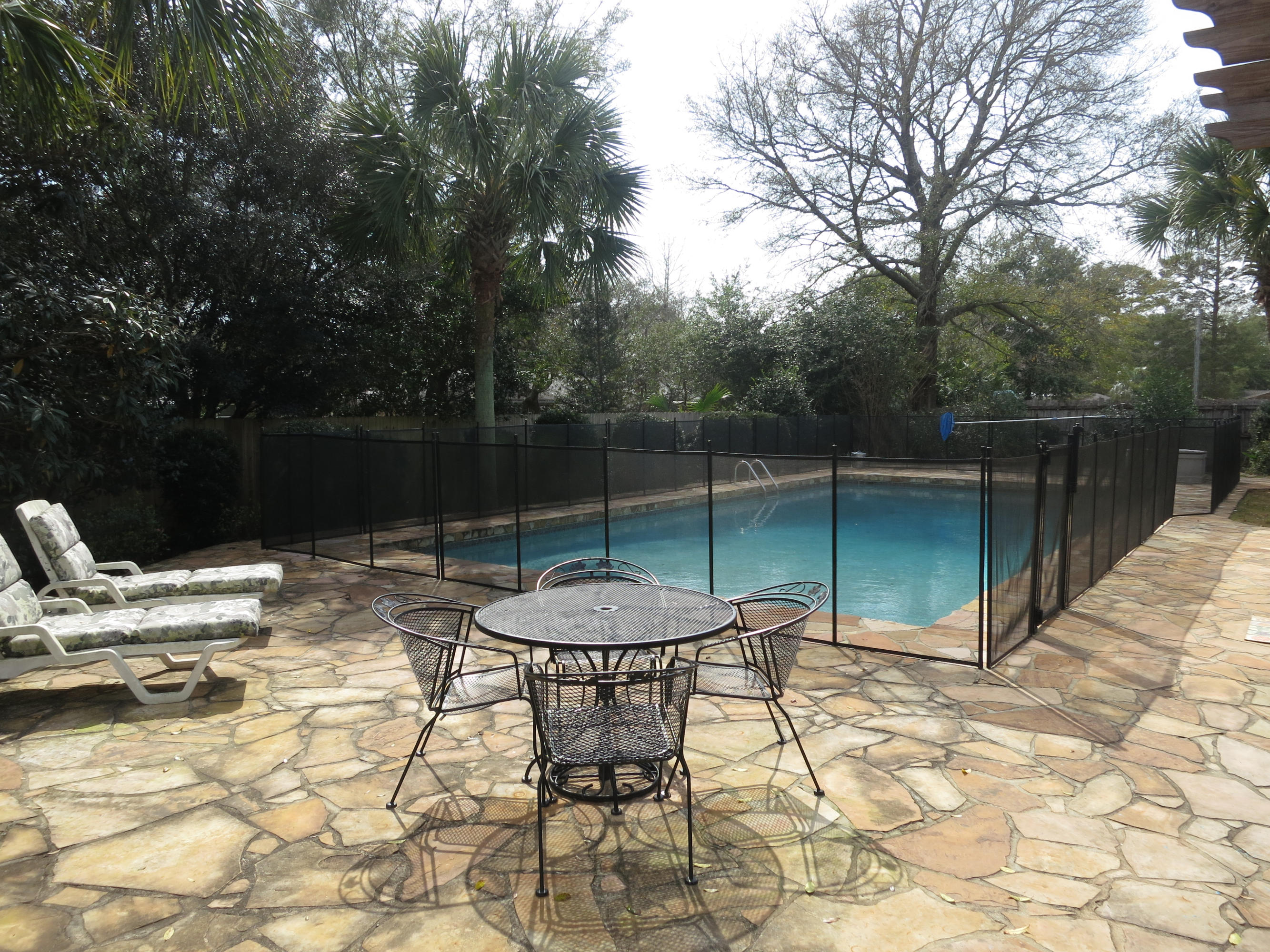 Poquito Bayou - Residential