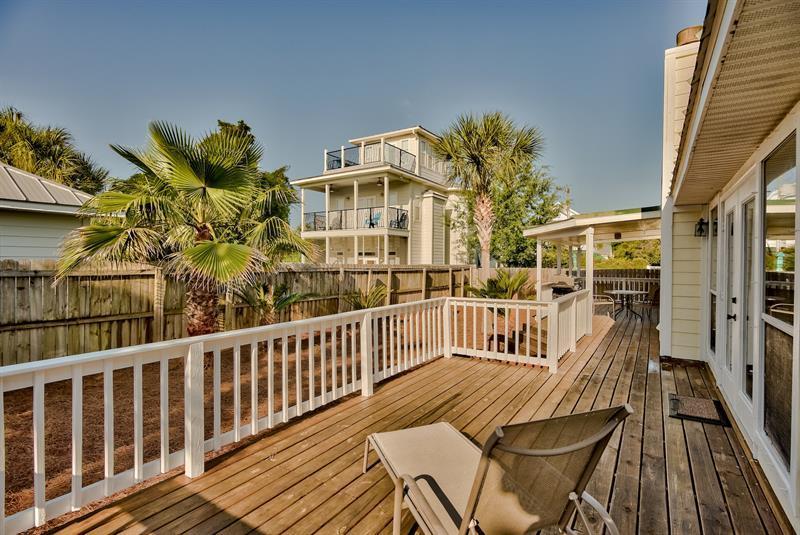 CRYSTAL BEACH - Residential