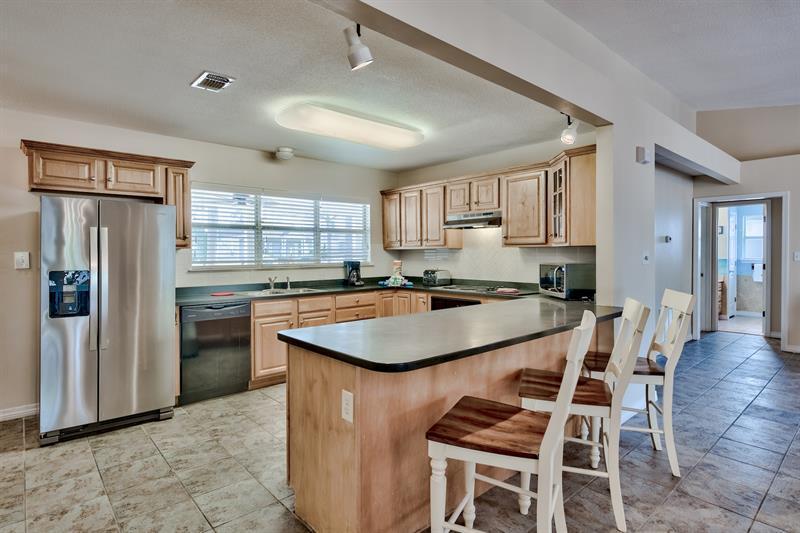 CRYSTAL BEACH - Residential