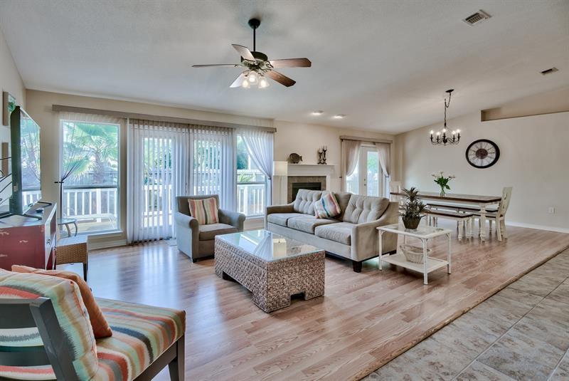 CRYSTAL BEACH - Residential