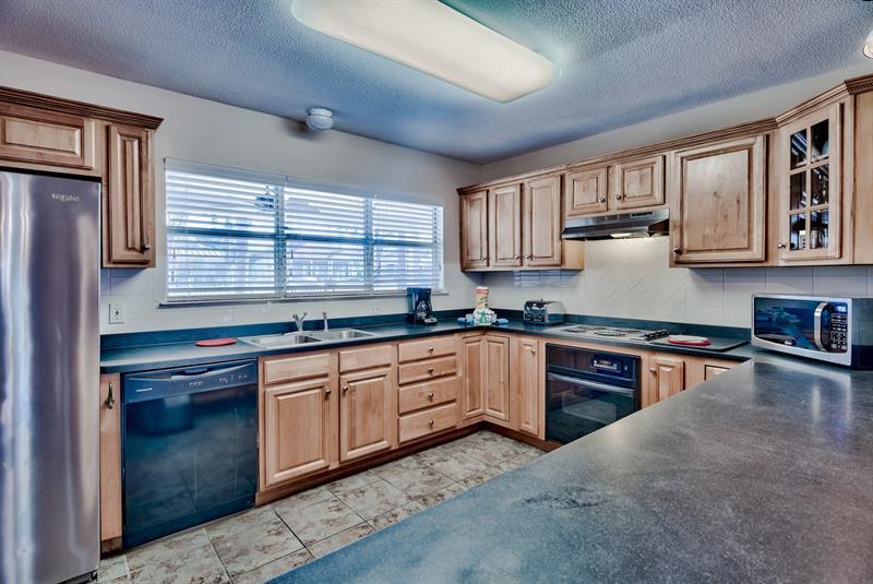 CRYSTAL BEACH - Residential