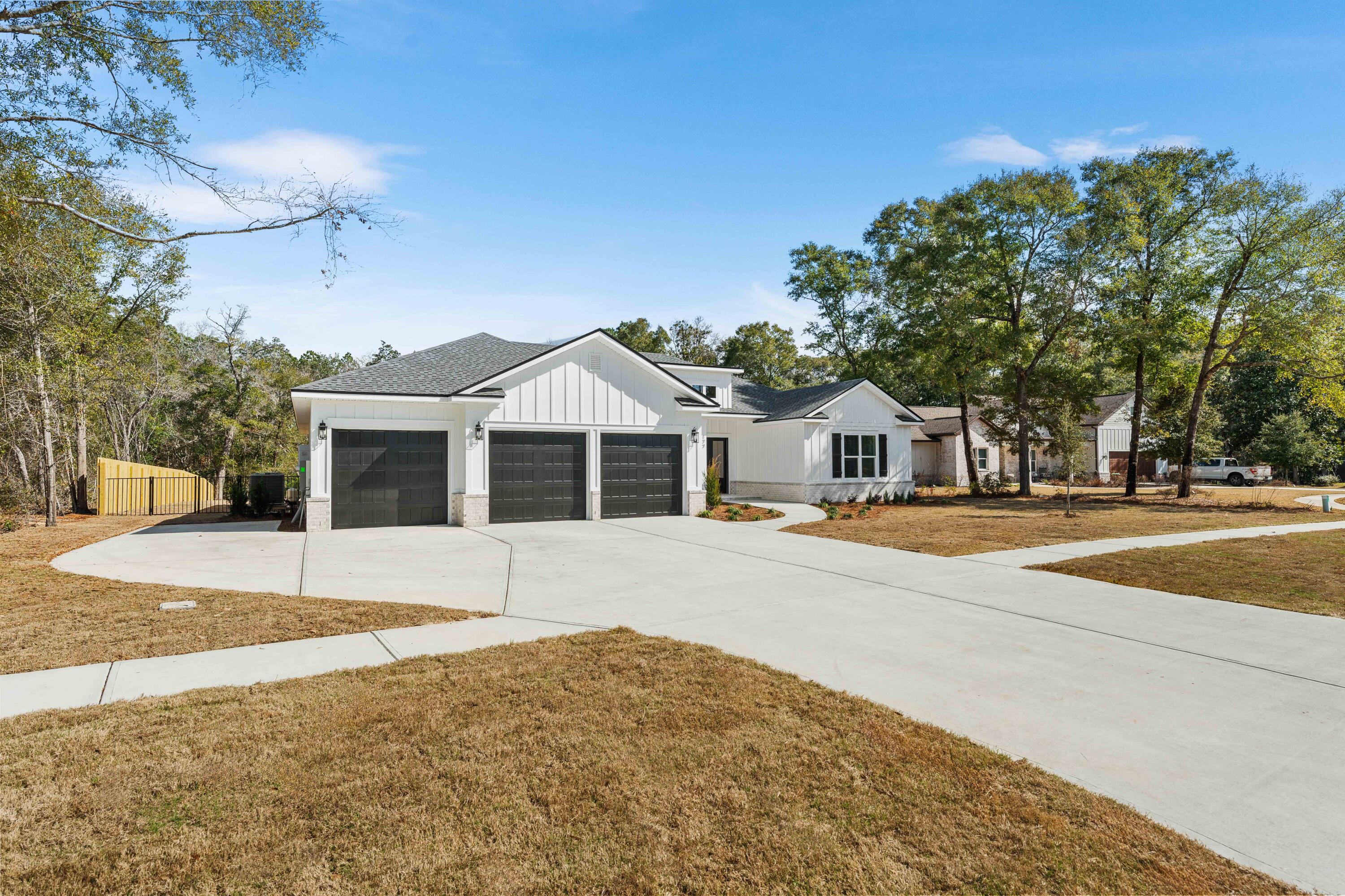 HAMMOCK BAY - Residential