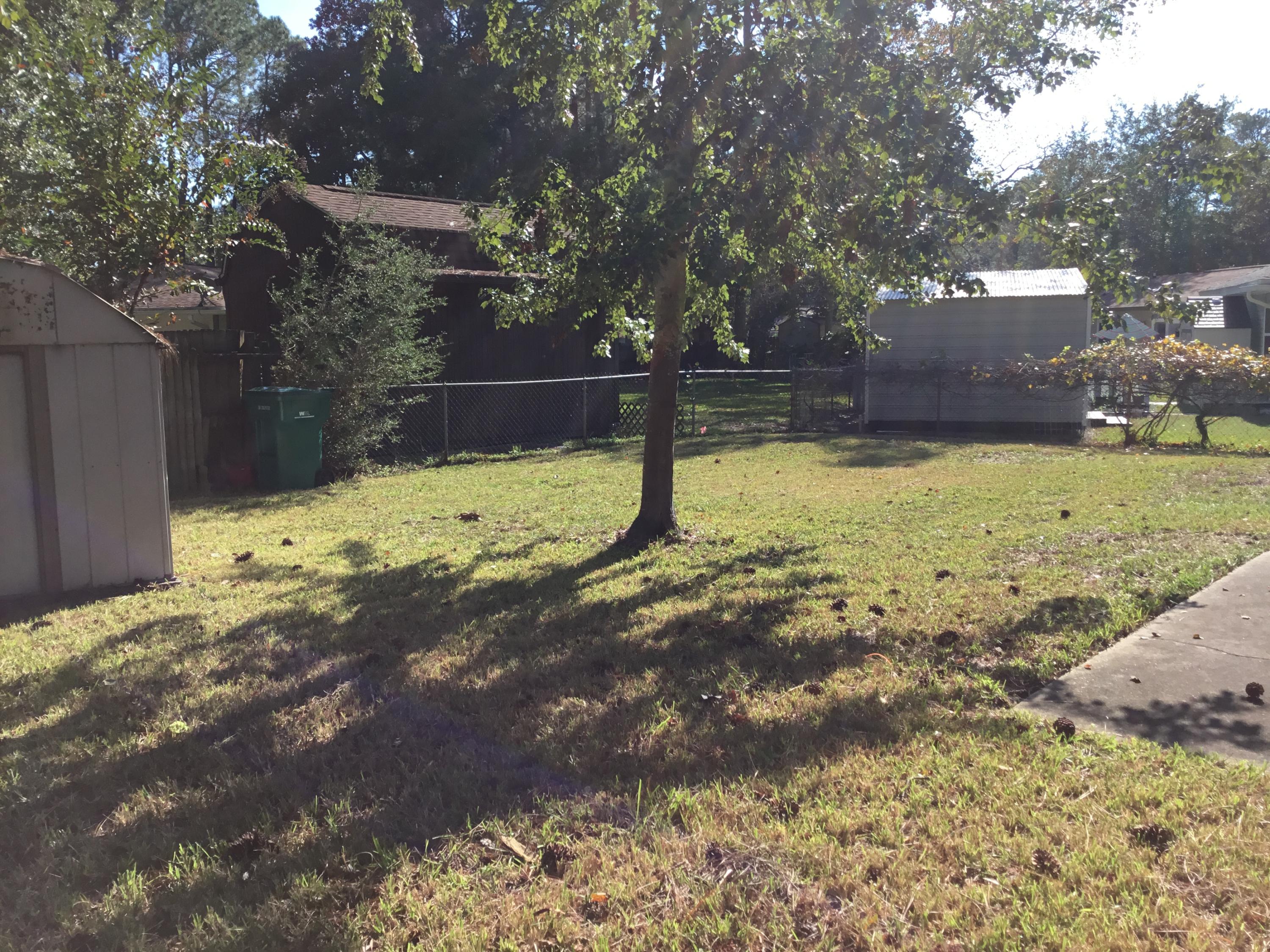 PINE MEADOWS - Residential