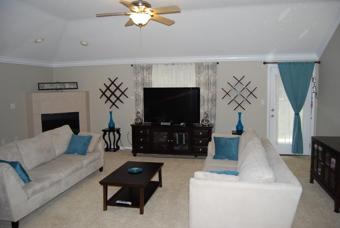 SUMMER PLACE - Residential