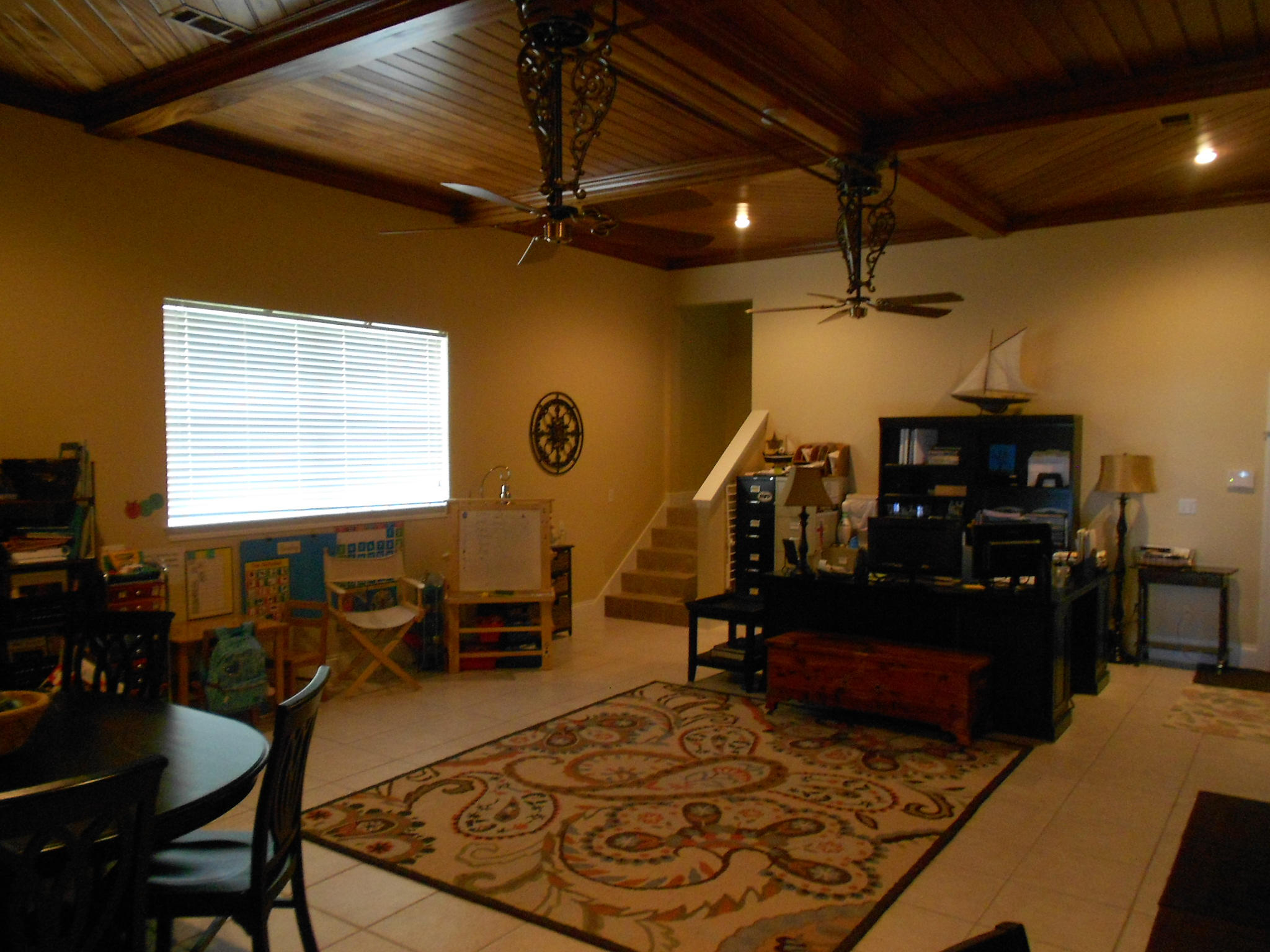 WHISPERING OAKS - Residential