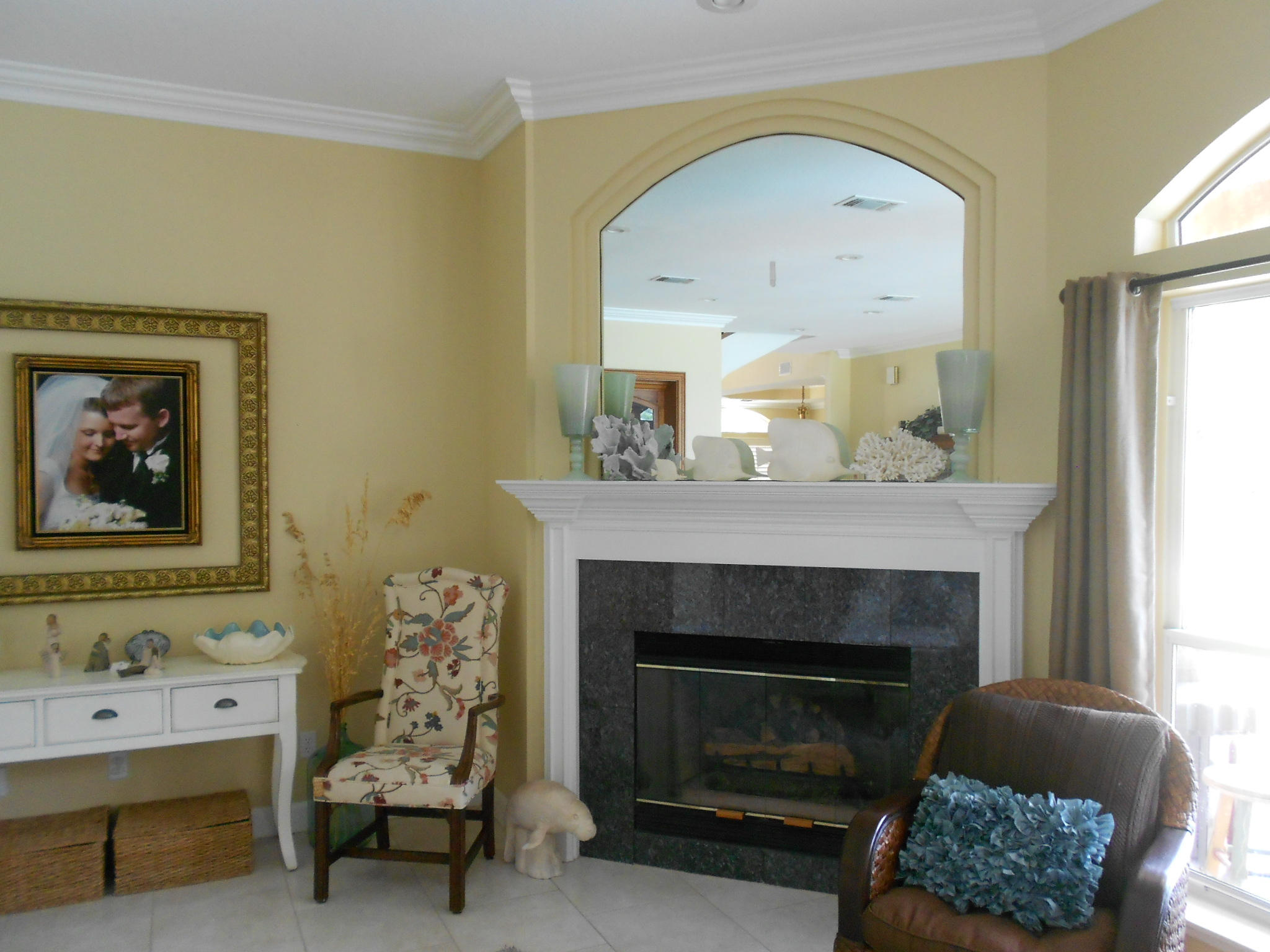WHISPERING OAKS - Residential