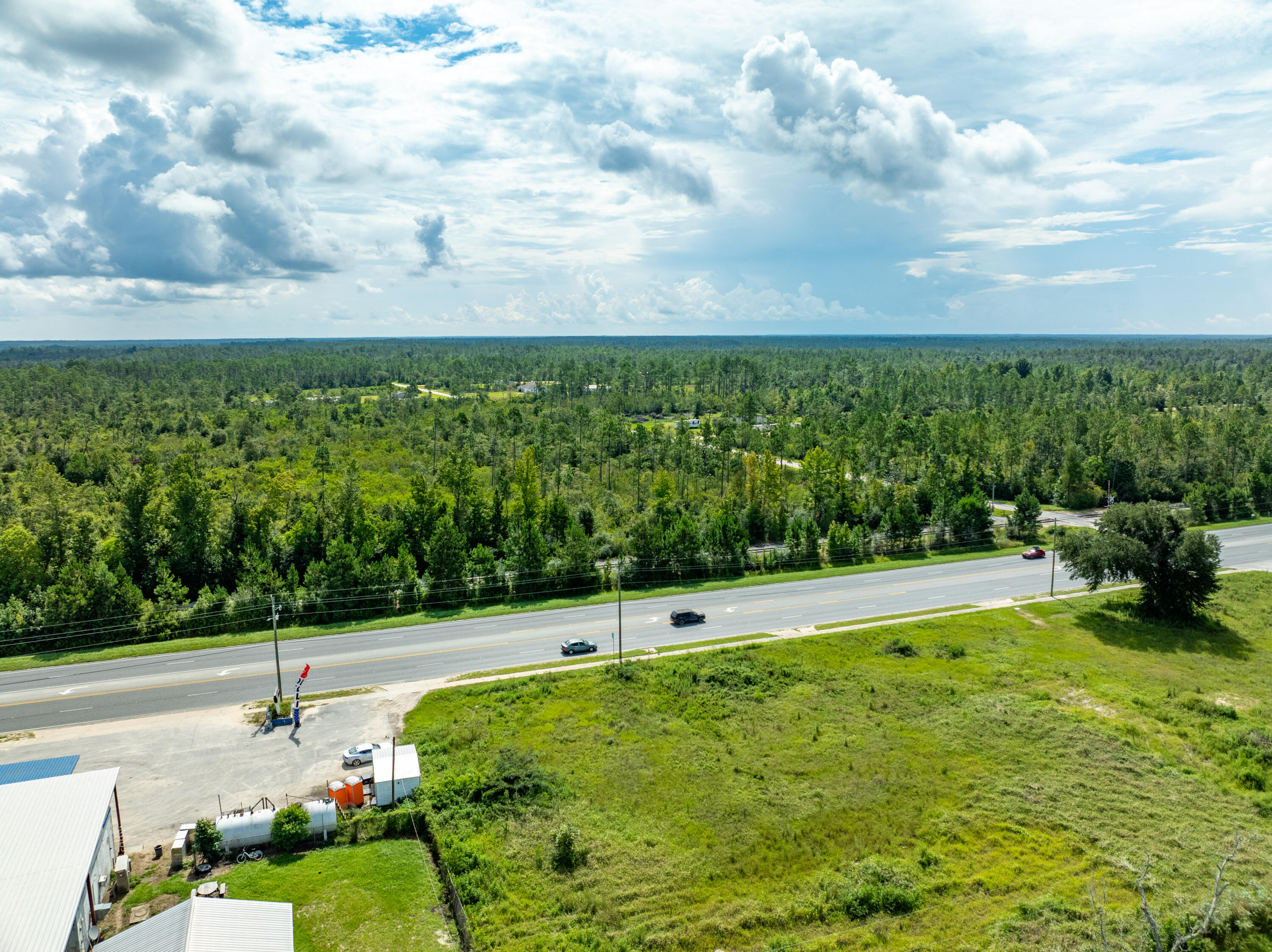 NO RECORDED SUBDIVISION - Land