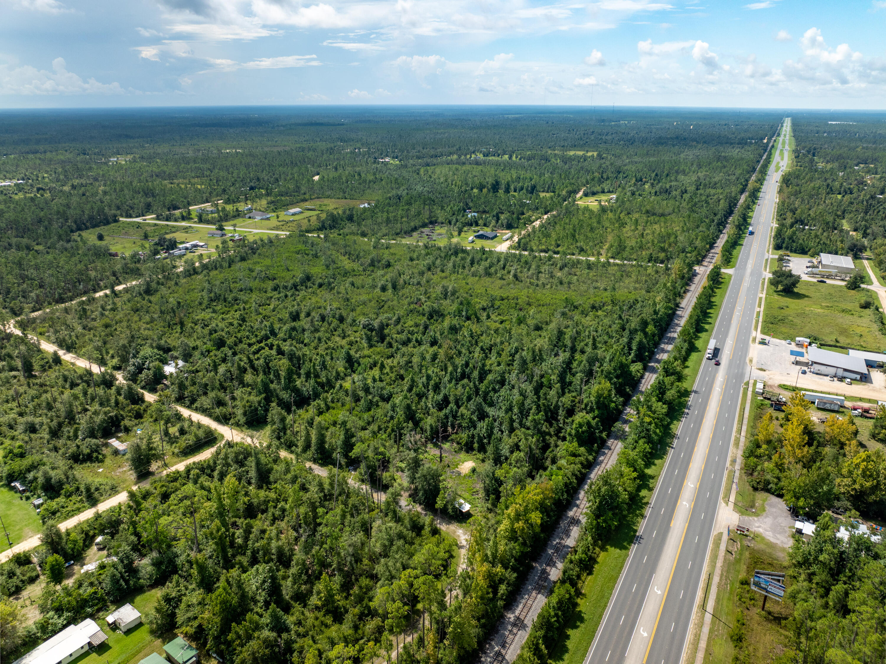 NO RECORDED SUBDIVISION - Land