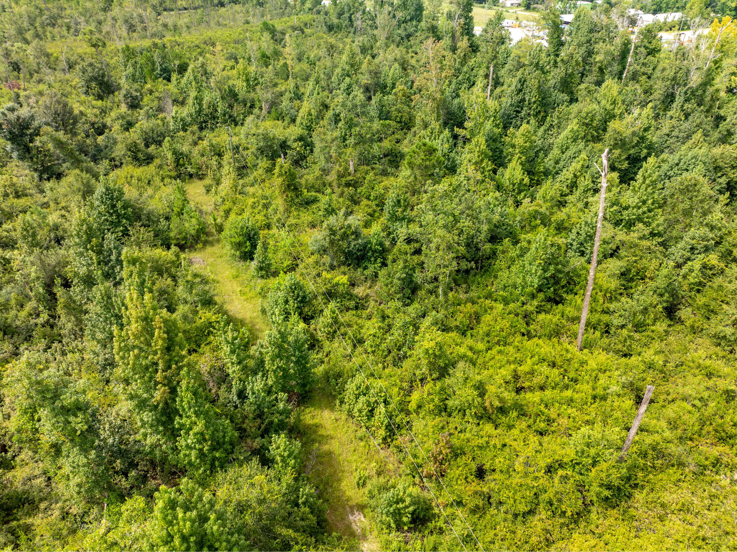 NO RECORDED SUBDIVISION - Land