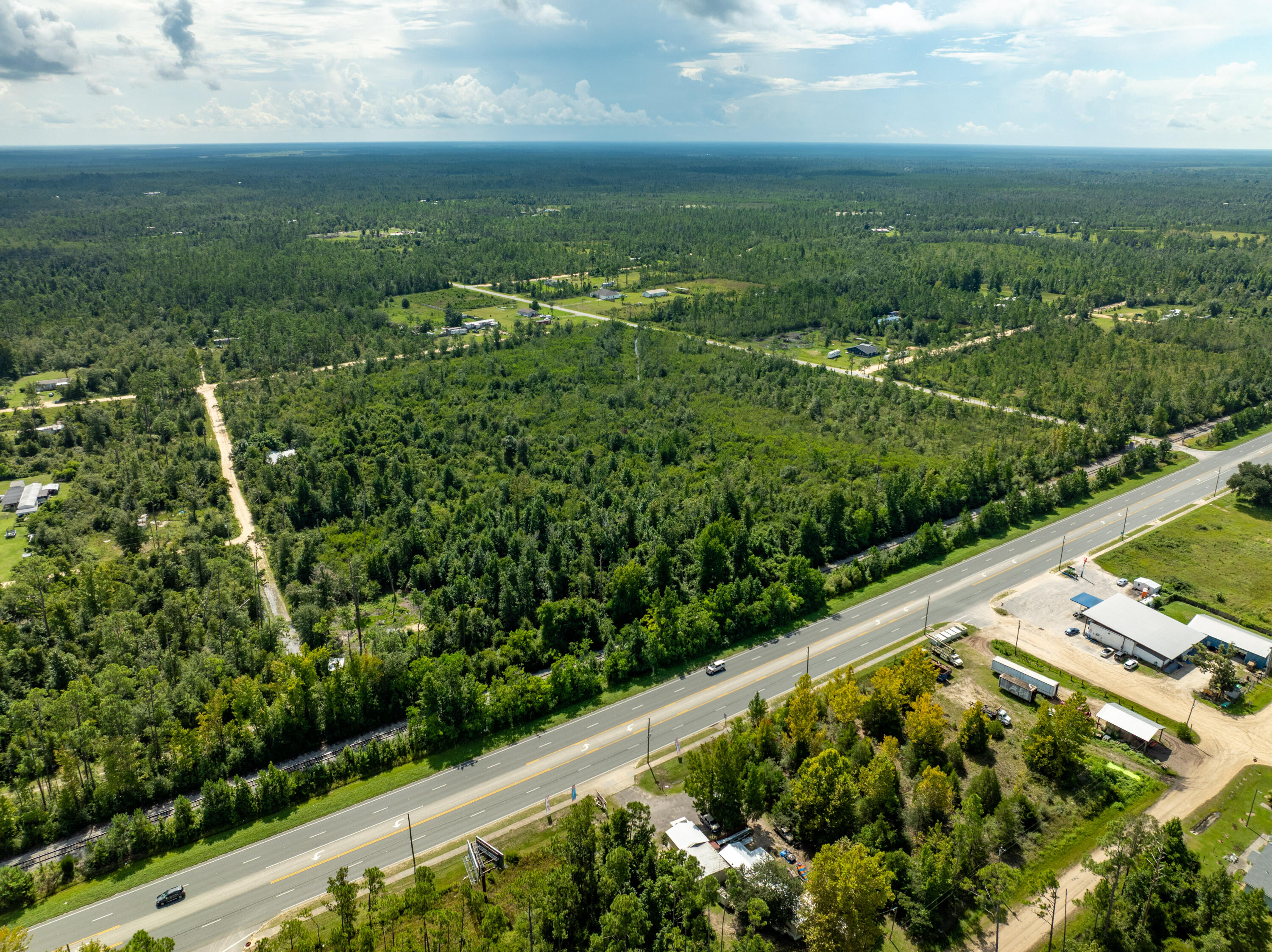 NO RECORDED SUBDIVISION - Land
