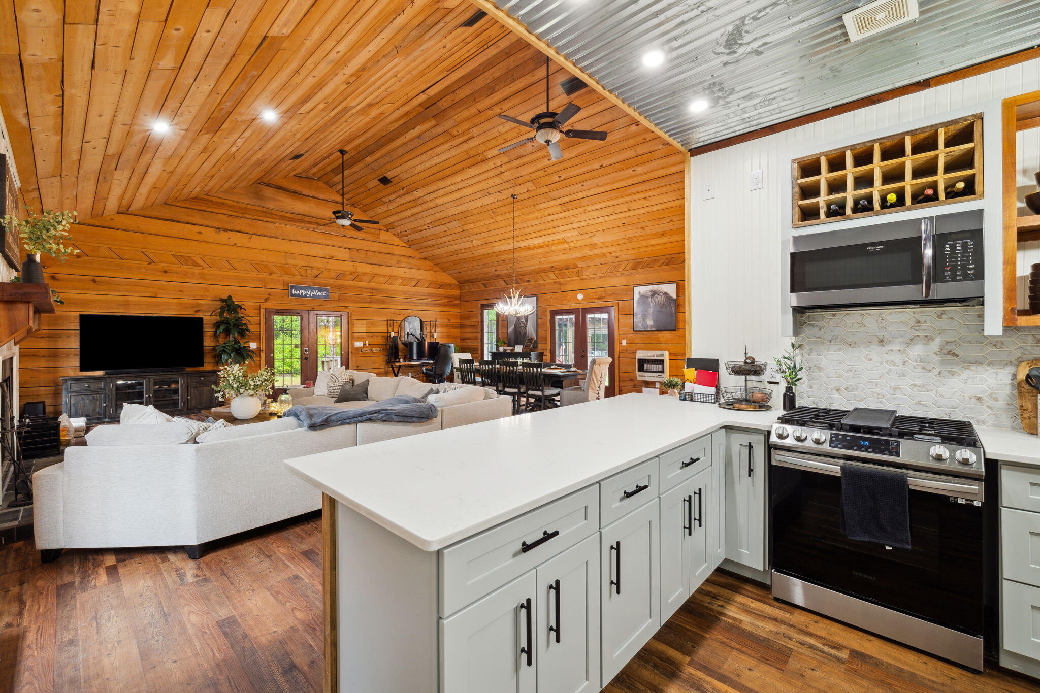 WALTON PLANTATION - Residential