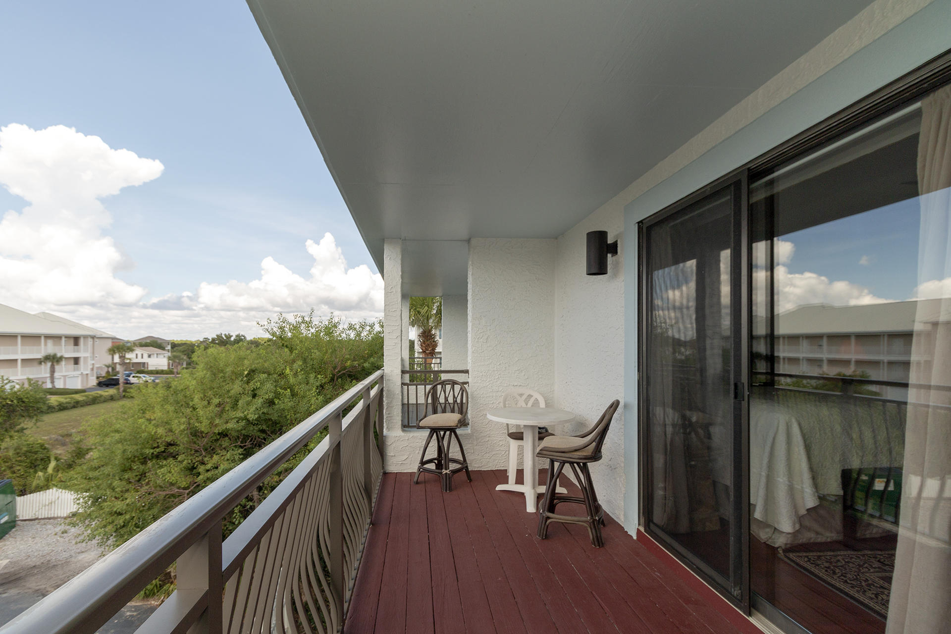 COSTA VISTA T/H - Residential