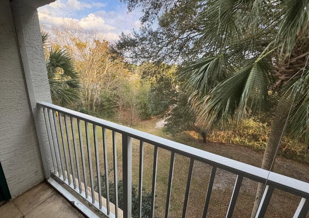 THE FLORIDA CLUB - Residential Lease