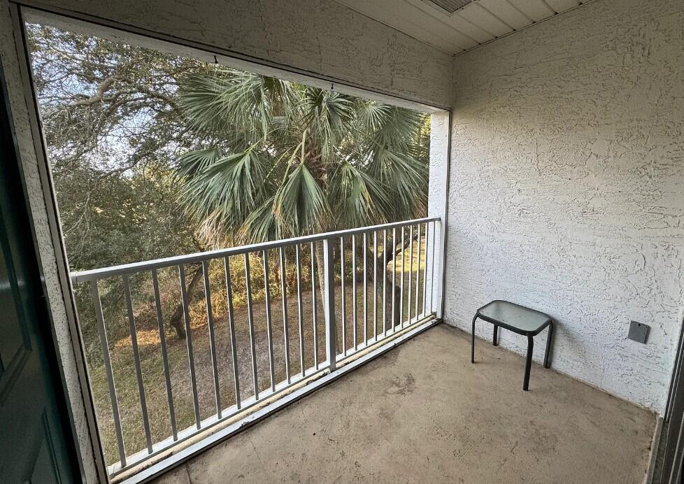 THE FLORIDA CLUB - Residential Lease