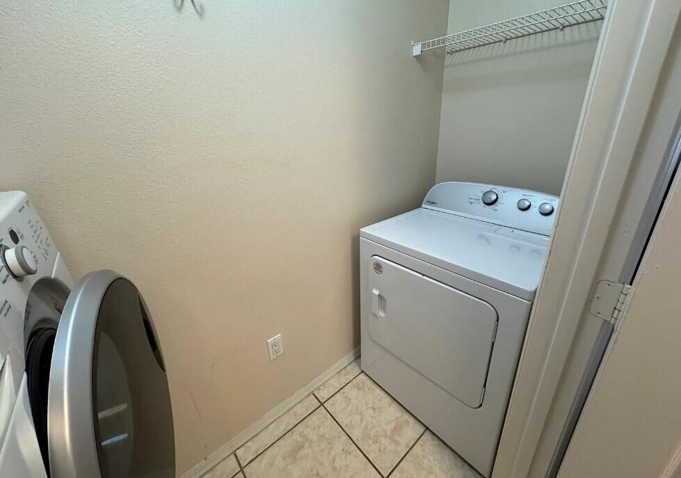 THE FLORIDA CLUB - Residential Lease