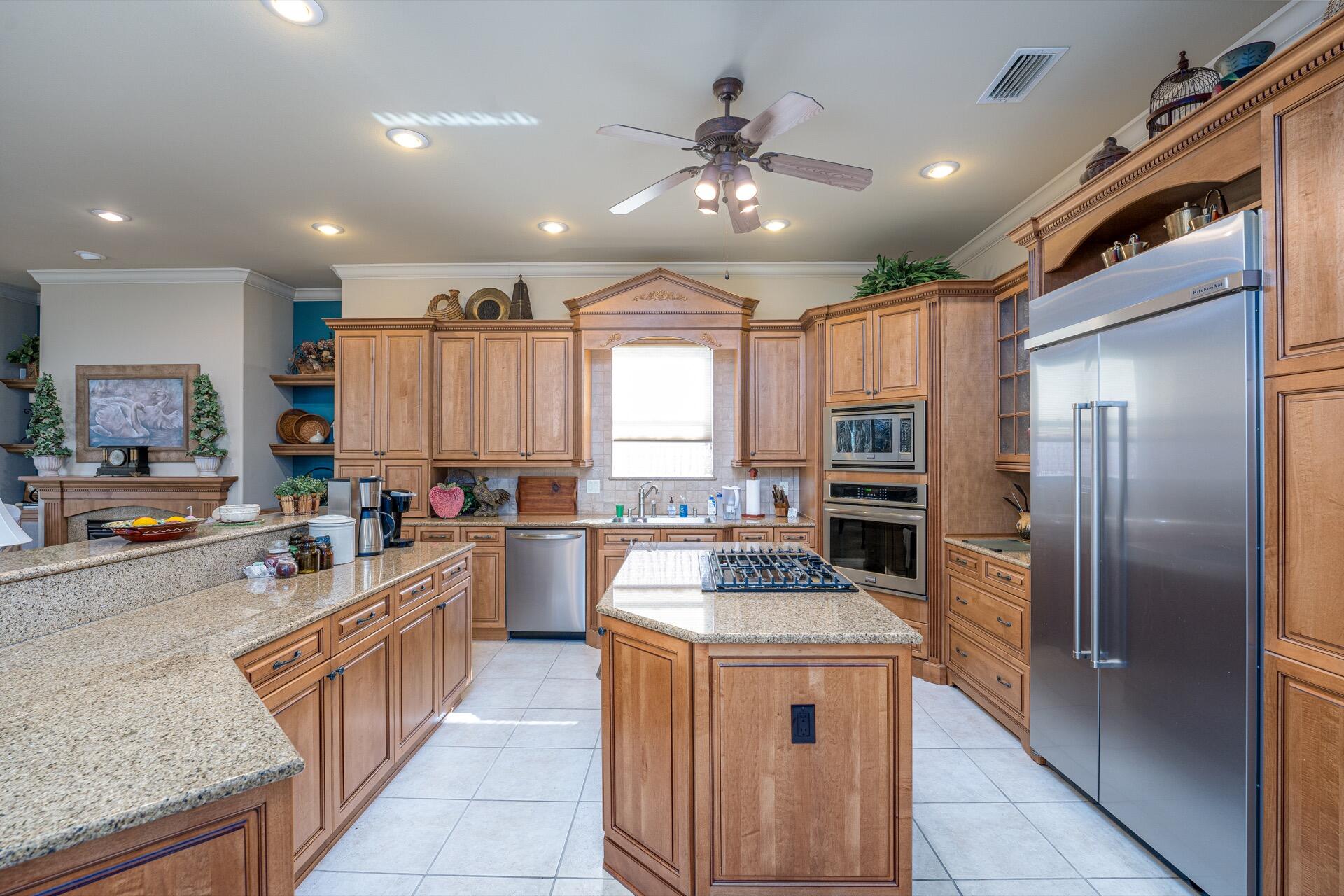 BAYTOWNE AVENUE - Residential