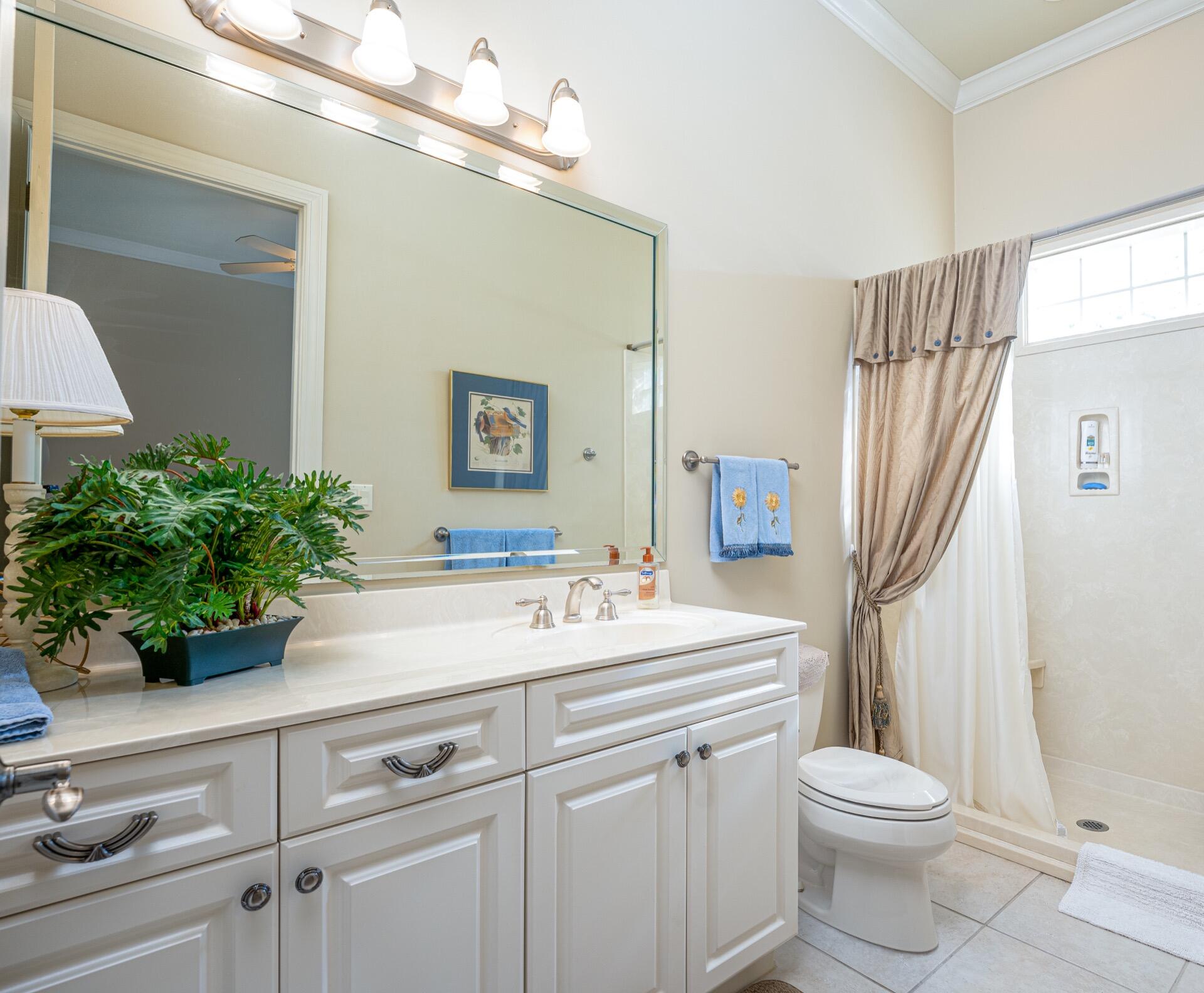 BAYTOWNE AVENUE - Residential