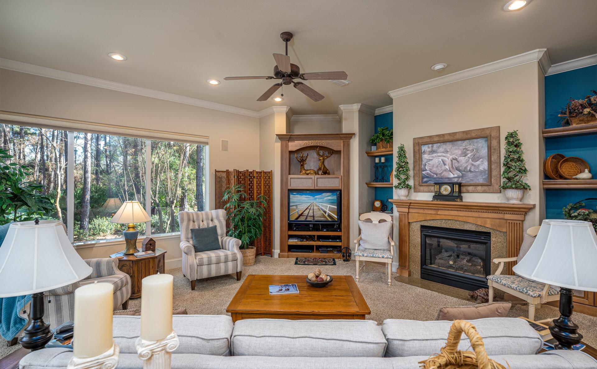BAYTOWNE AVENUE - Residential