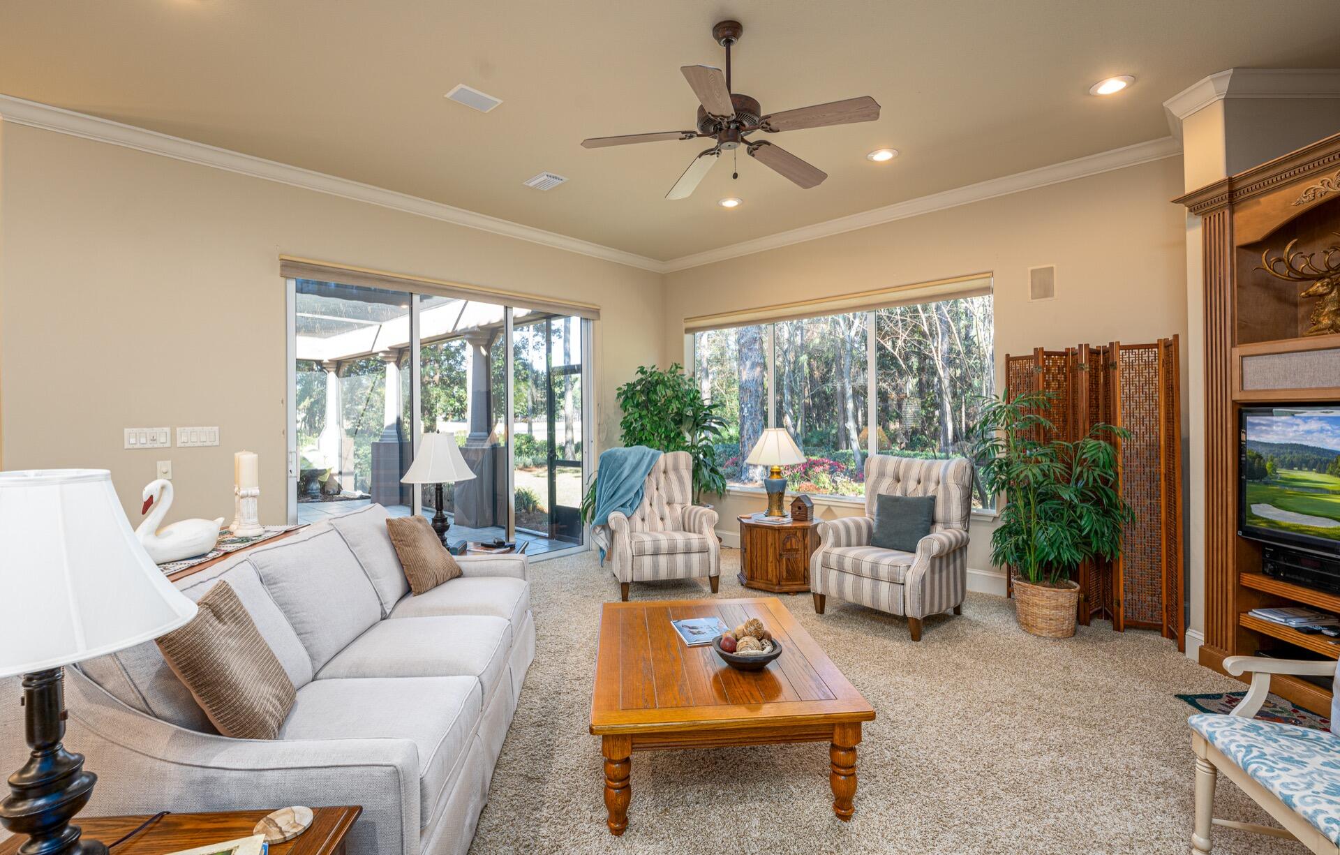 BAYTOWNE AVENUE - Residential
