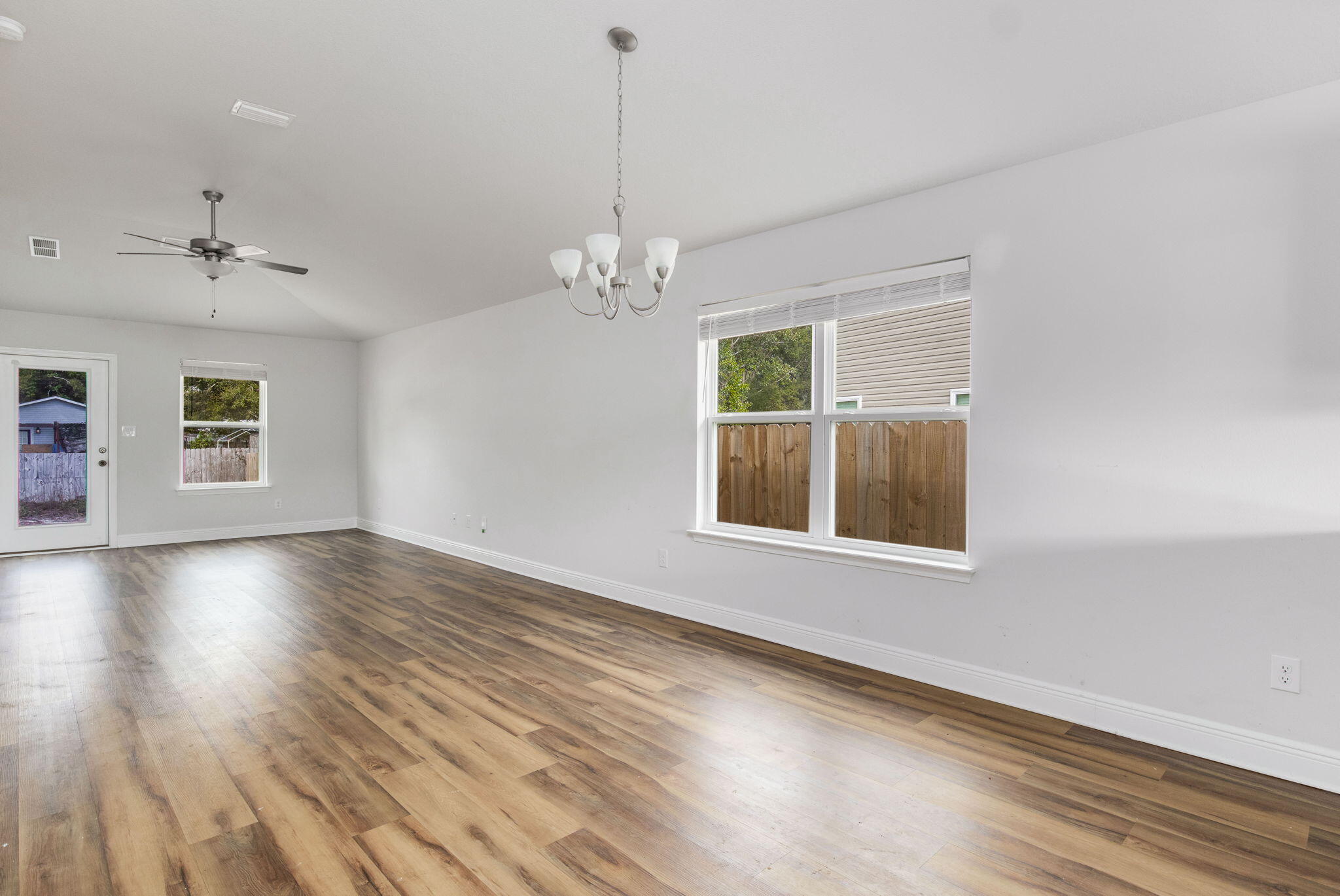 Commanders Cove - Residential