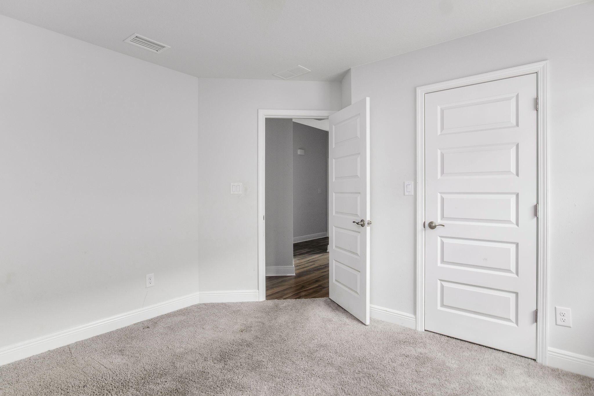 Commanders Cove - Residential