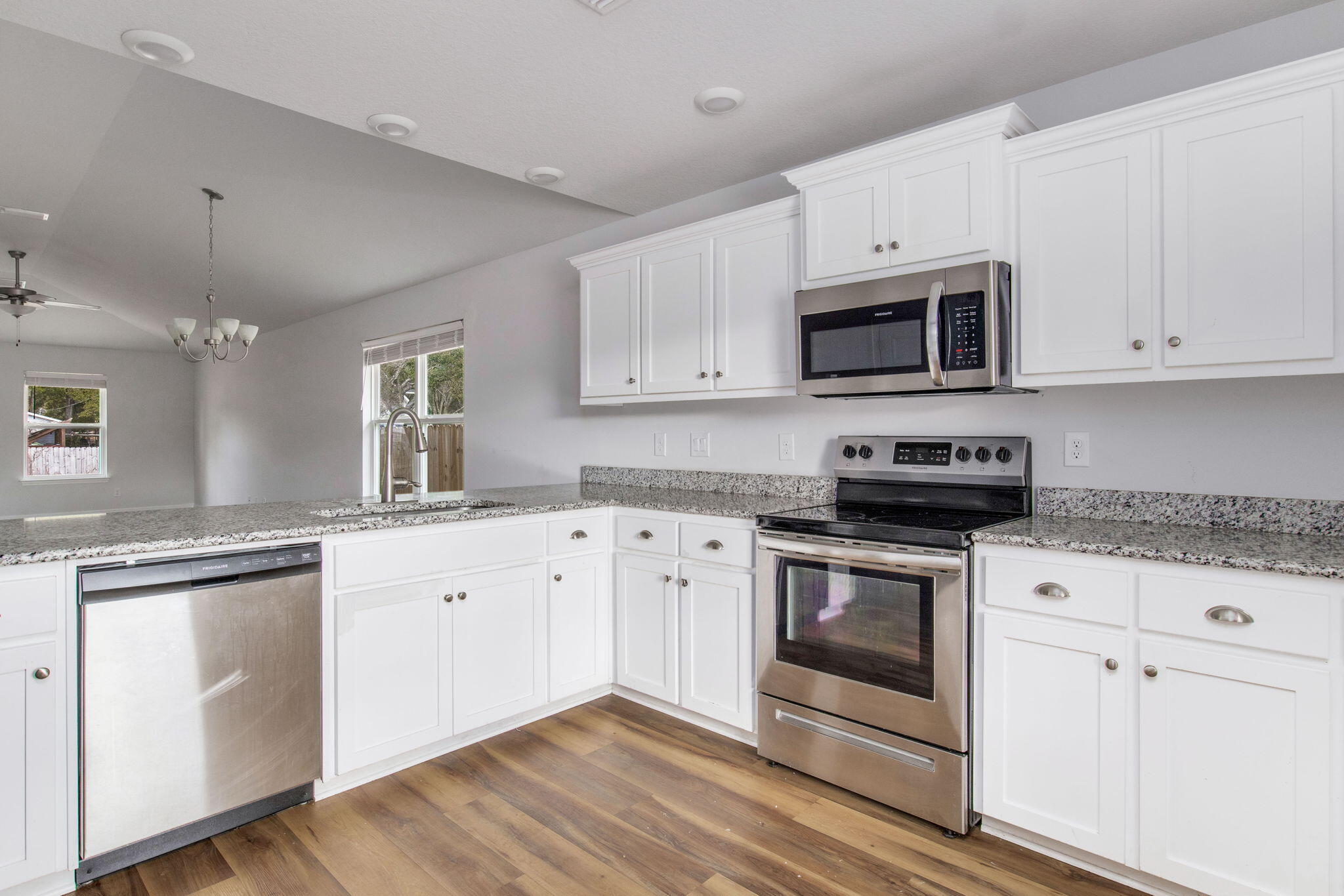 Commanders Cove - Residential