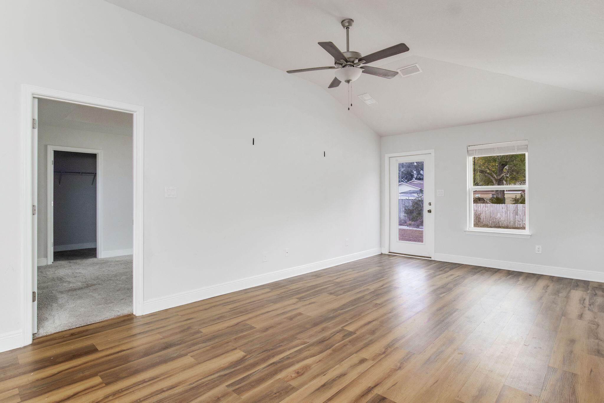 Commanders Cove - Residential