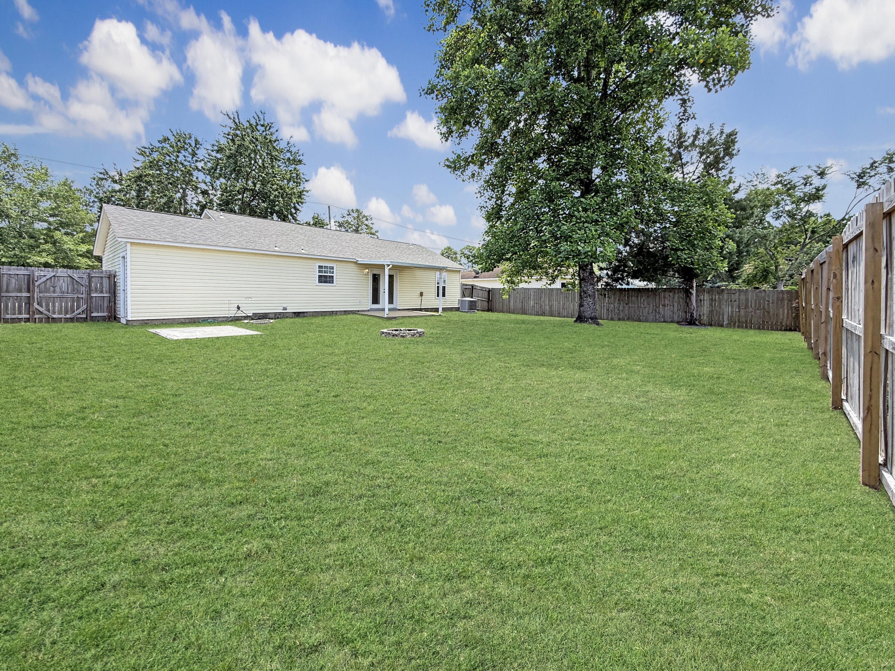SHOAL TERRACE ESTATES - Residential