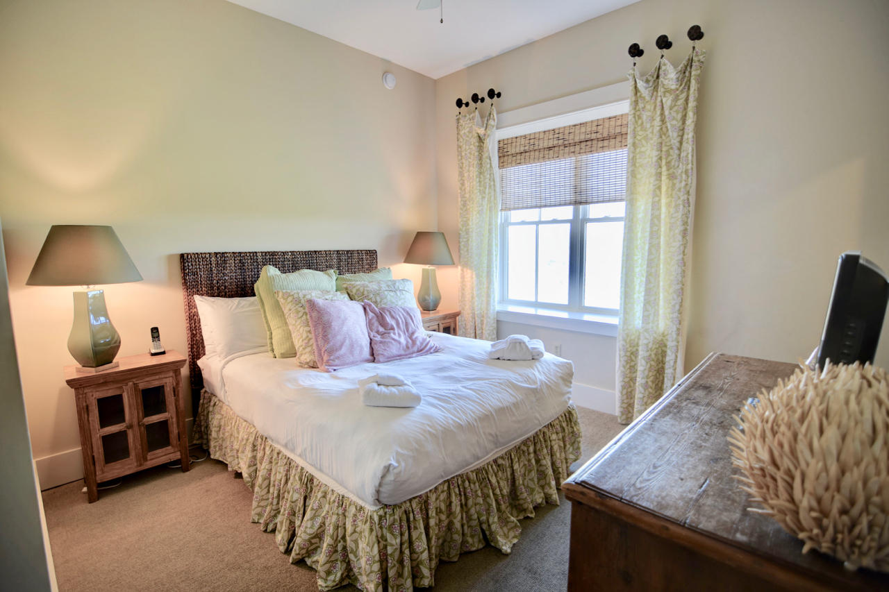 REDFISH VILLAGE - Residential