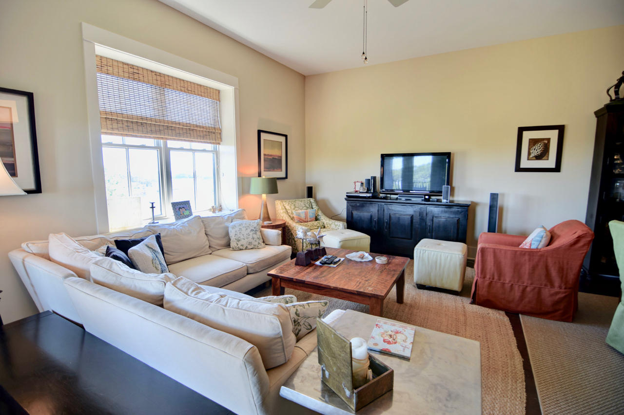 REDFISH VILLAGE - Residential