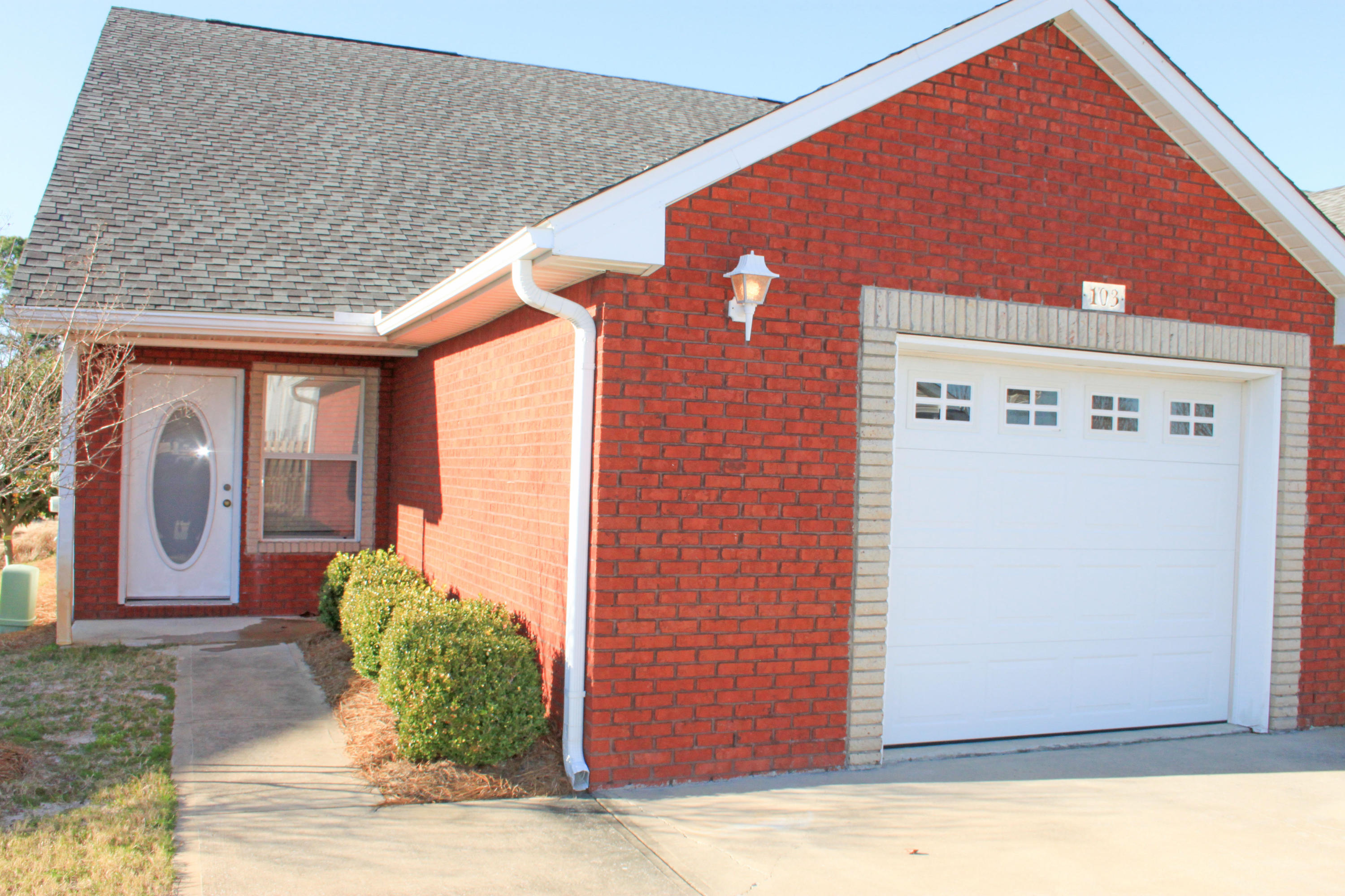 QUAIL LAKE T/H LOT 3 - Residential